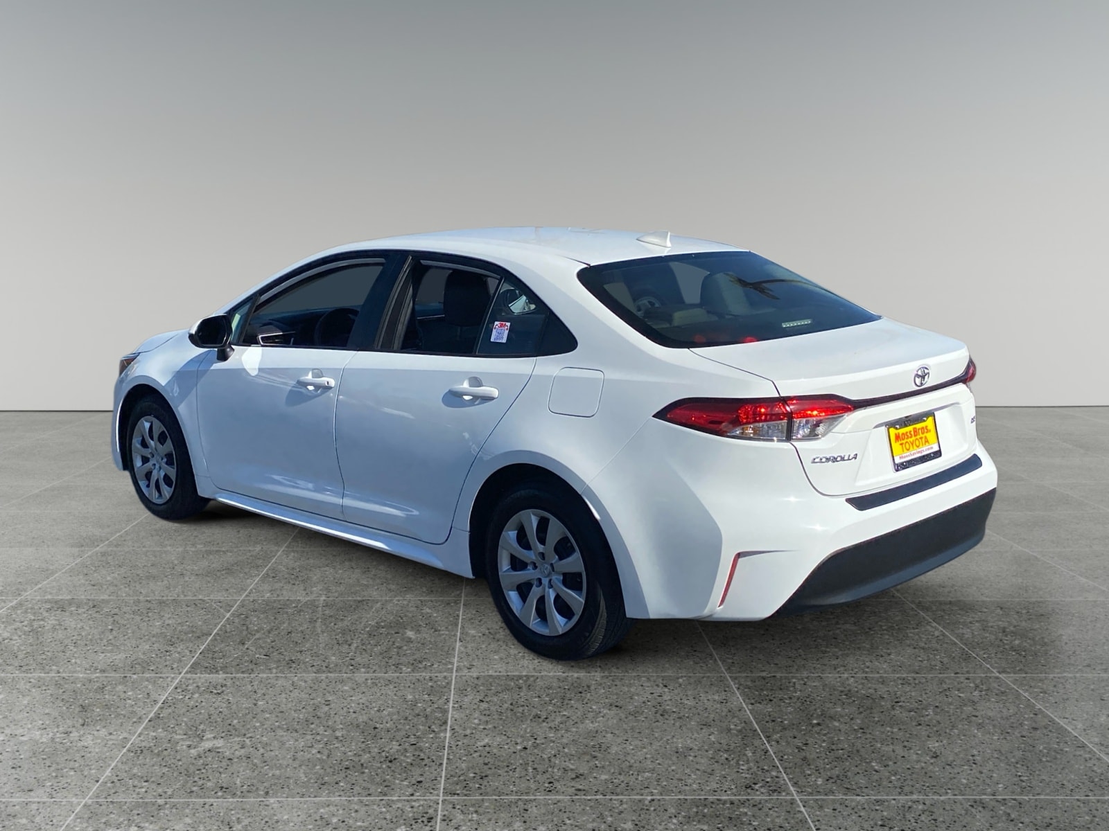 2026 Toyota Corolla LE - Photo 3