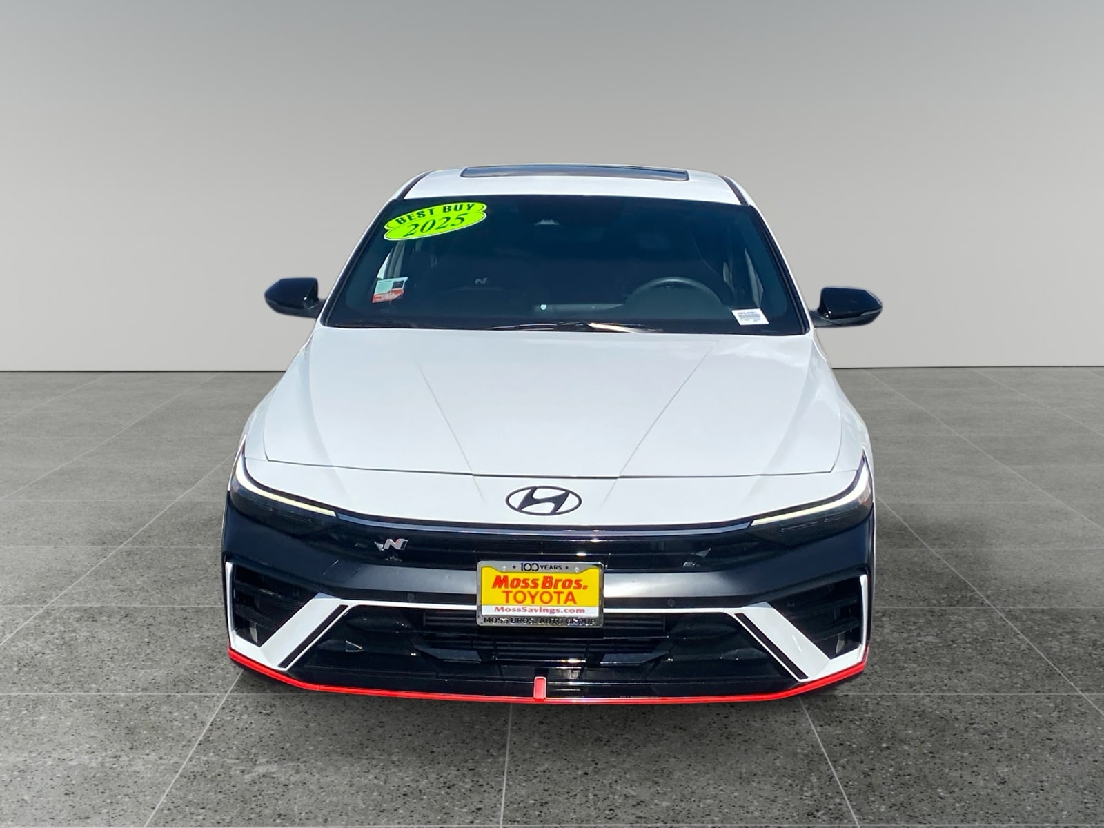 2025 Hyundai Elantra N - Photo 8