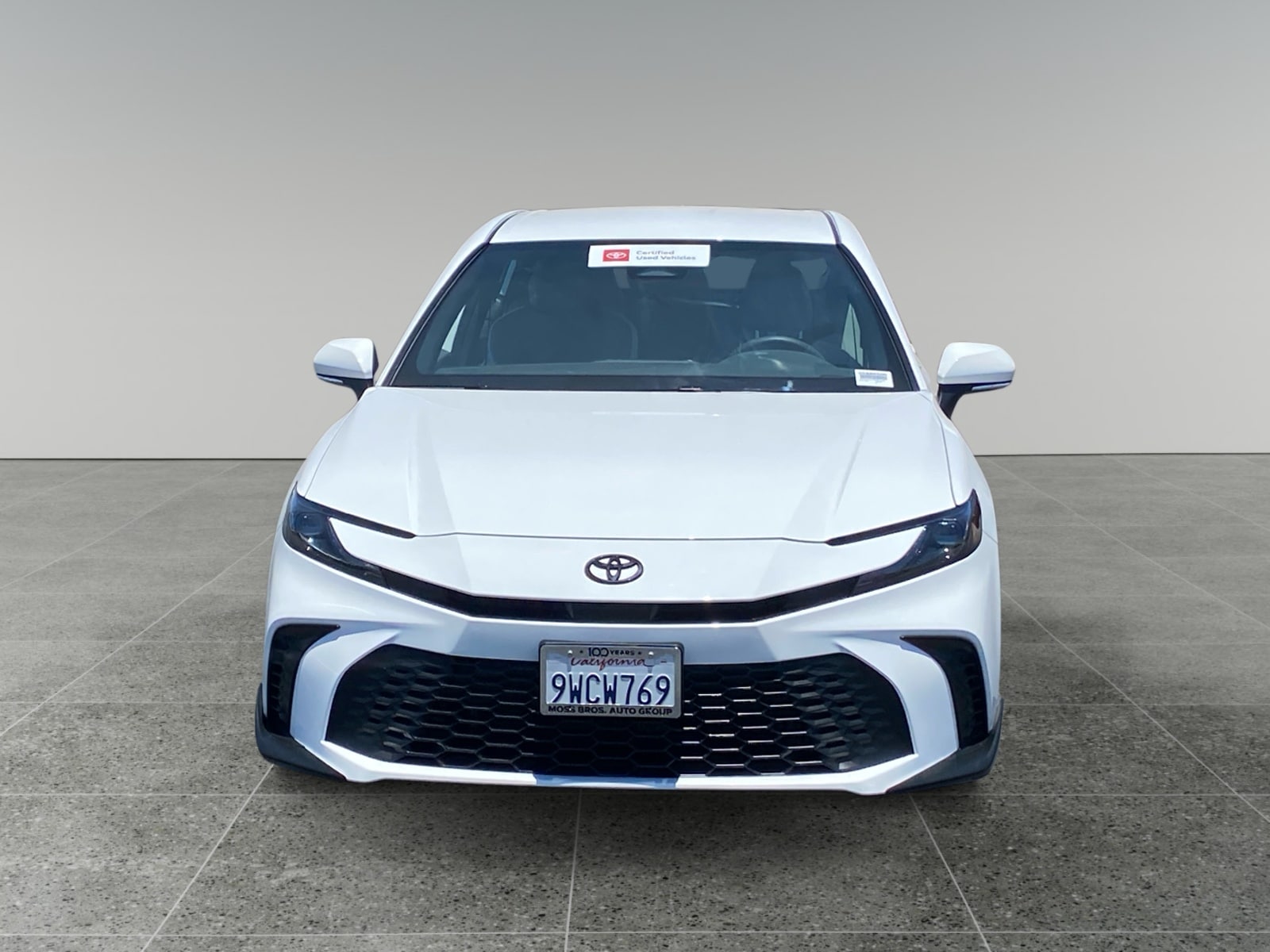 2026 Toyota Camry SE - Photo 8