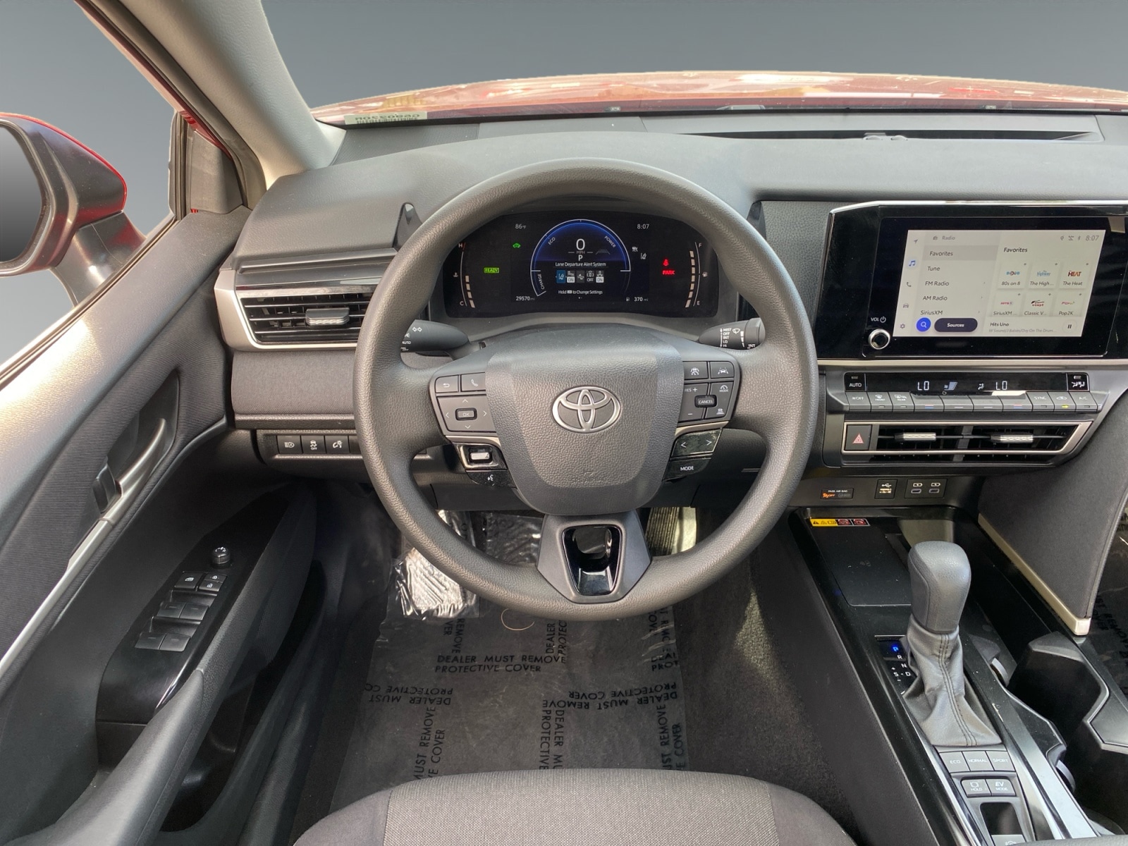 2025 Toyota Camry LE - Photo 12