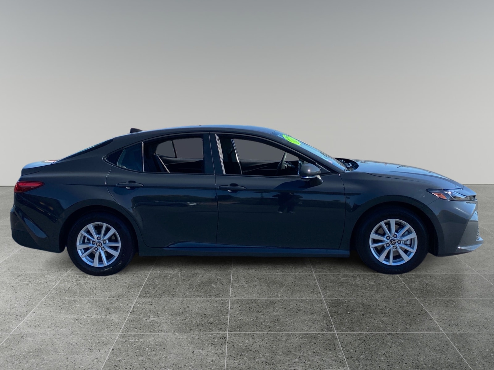 2025 Toyota Camry LE photo 6