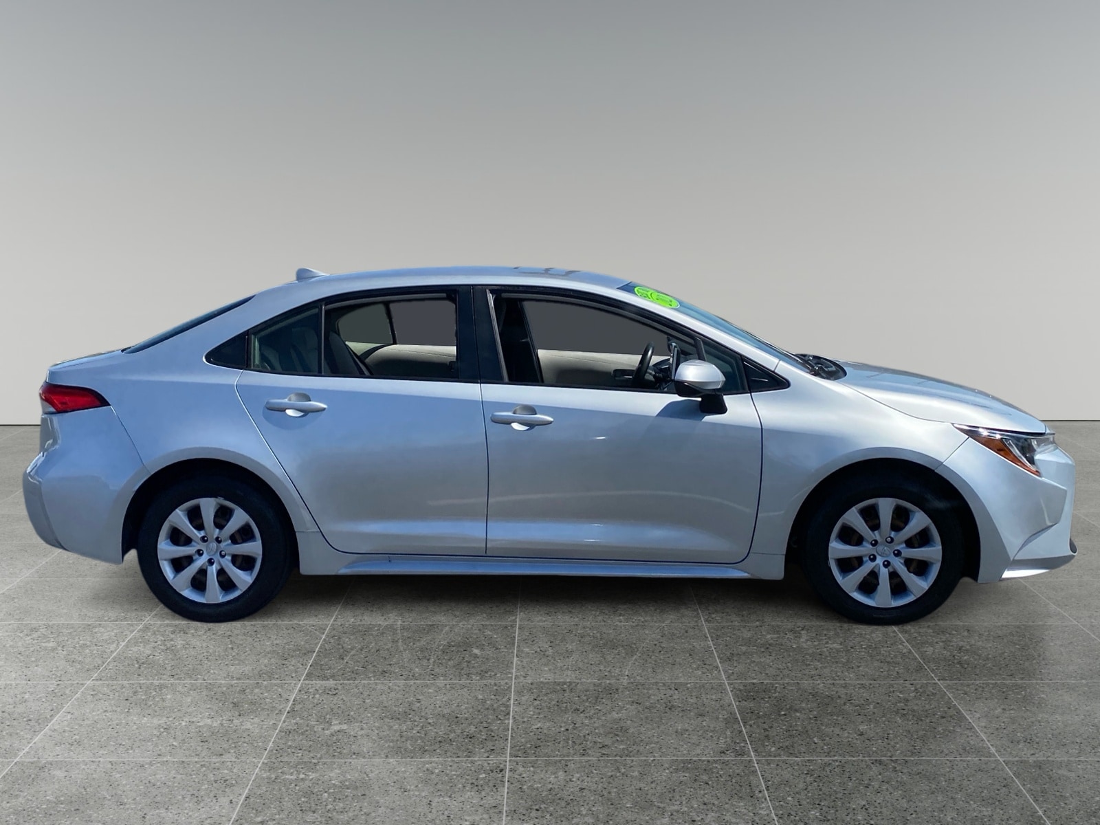 2021 Toyota Corolla LE photo 6