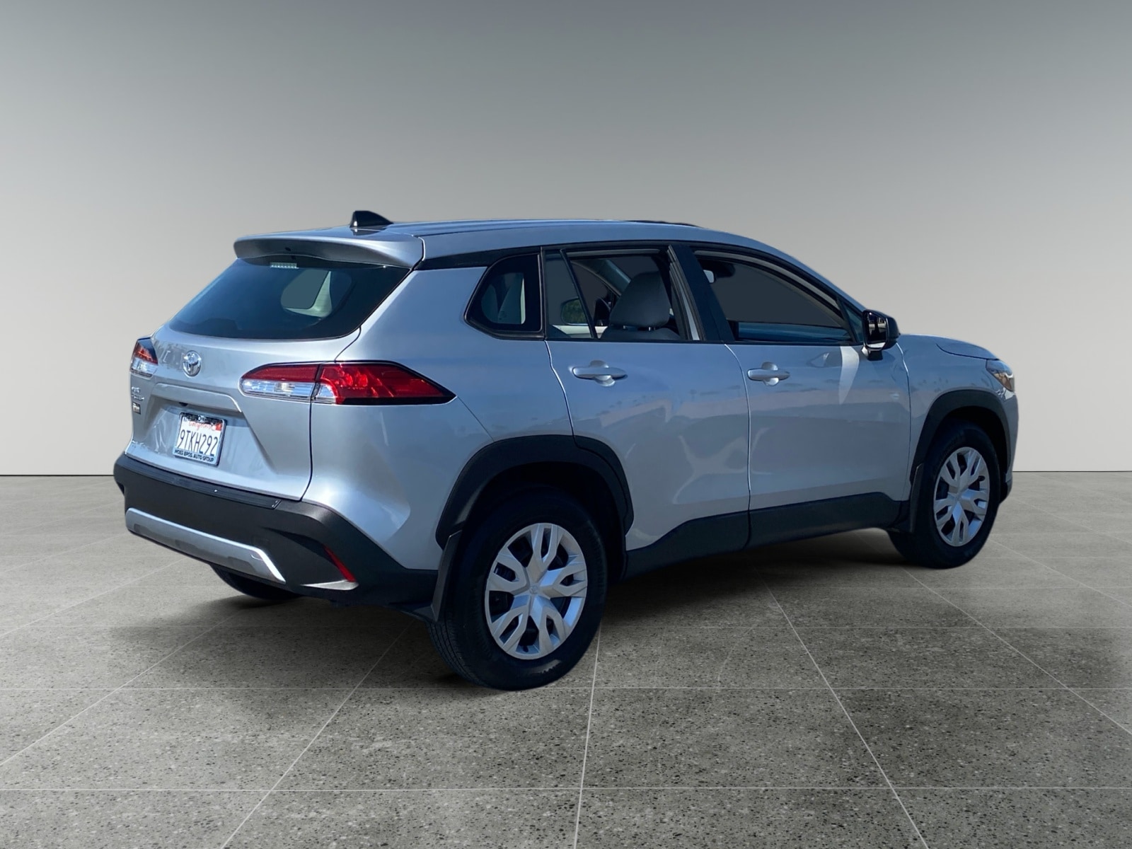 2025 Toyota Corolla Cross L photo 5