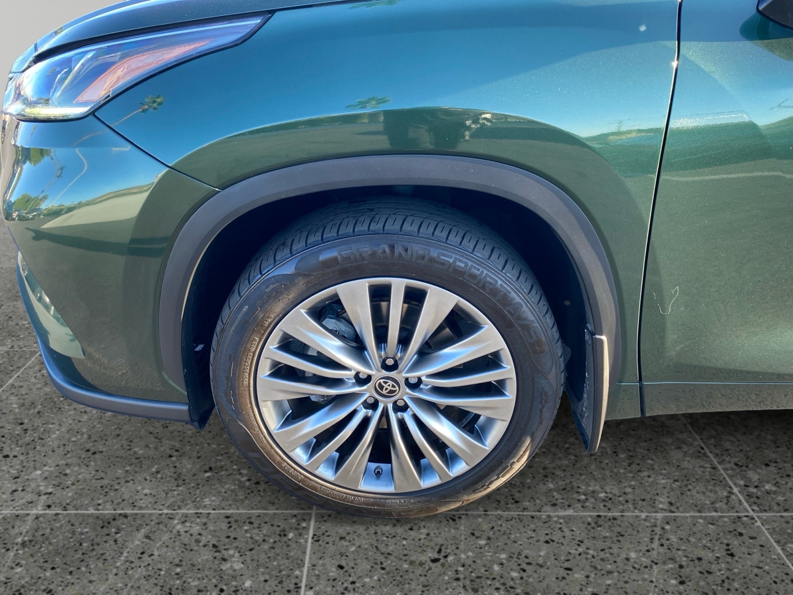 2023 Toyota Highlander Platinum - Photo 14