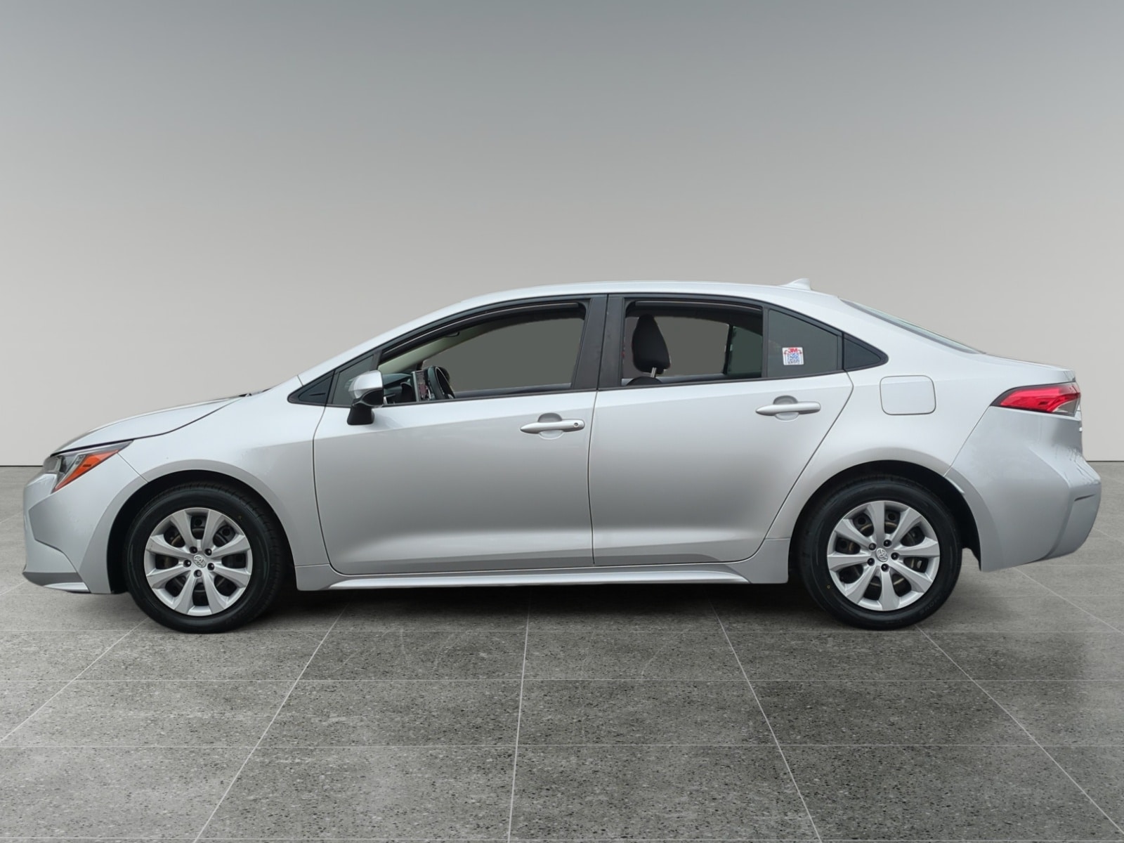 Used 2021 Toyota Corolla LE with VIN JTDEPMAE1MJ146250 for sale in Moreno Valley, CA