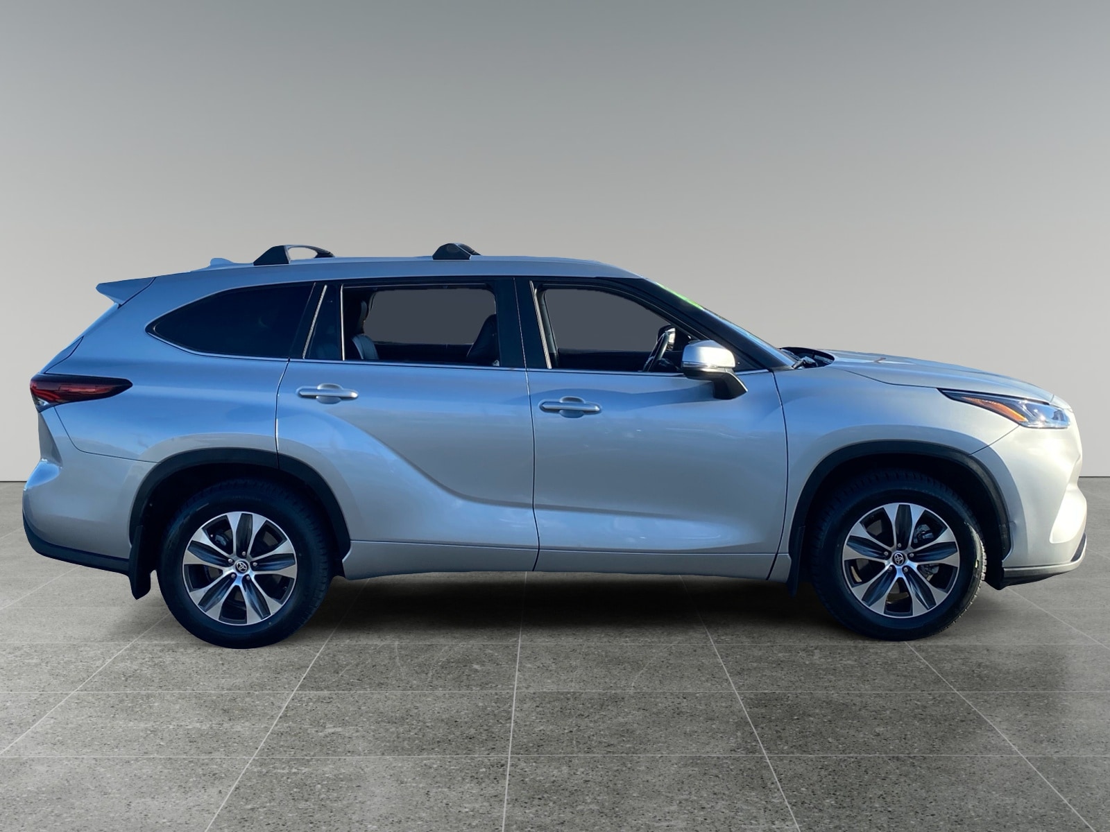 2024 Toyota Highlander XLE - Photo 6