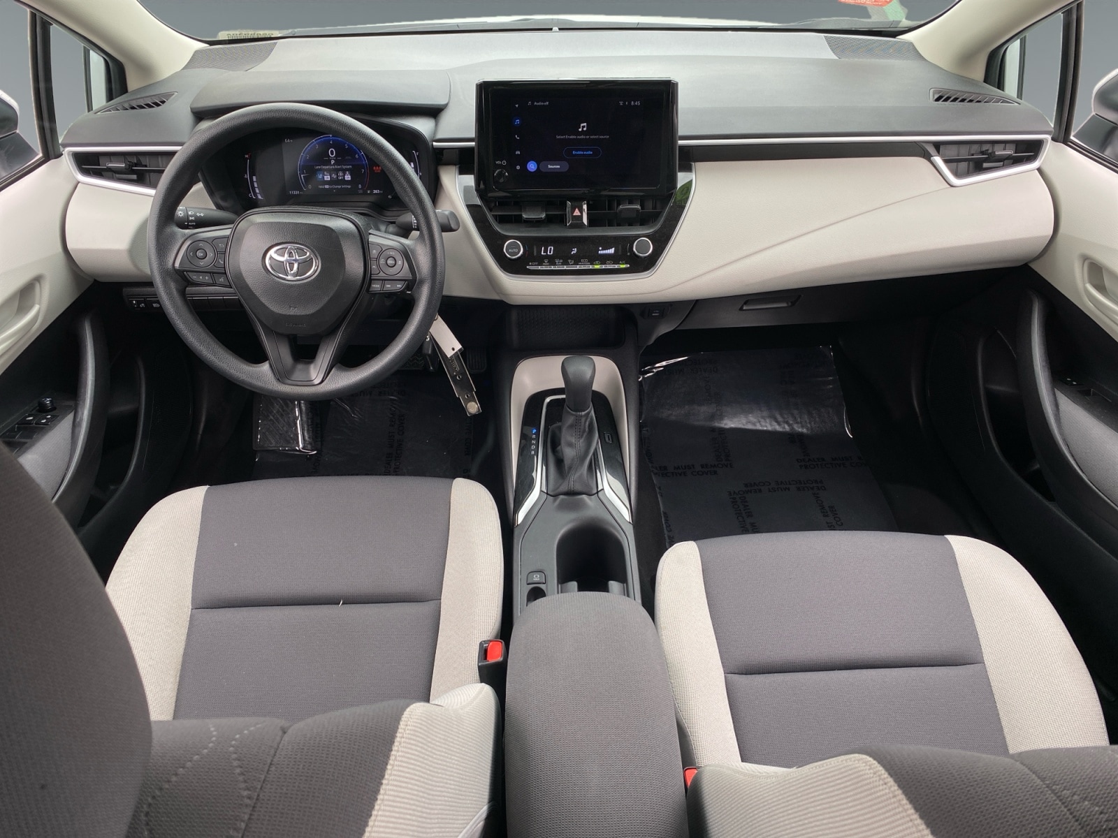 2026 Toyota Corolla LE - Photo 10