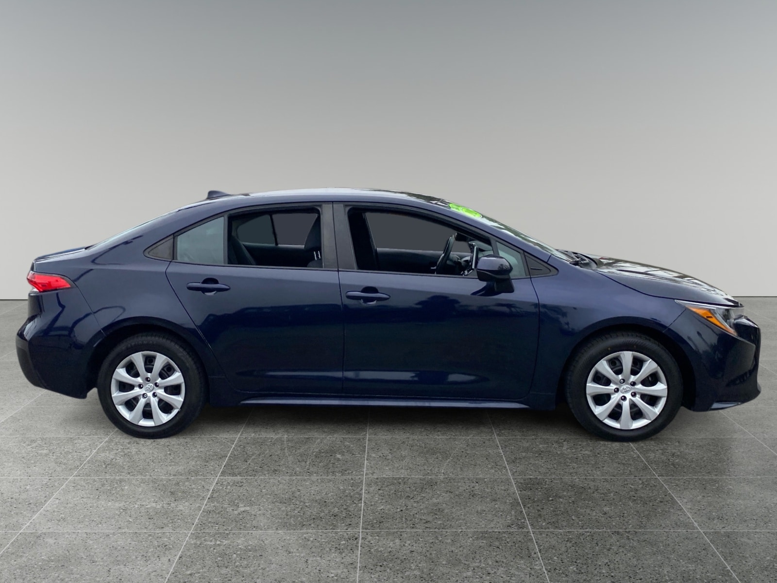 2021 Toyota Corolla LE photo 6