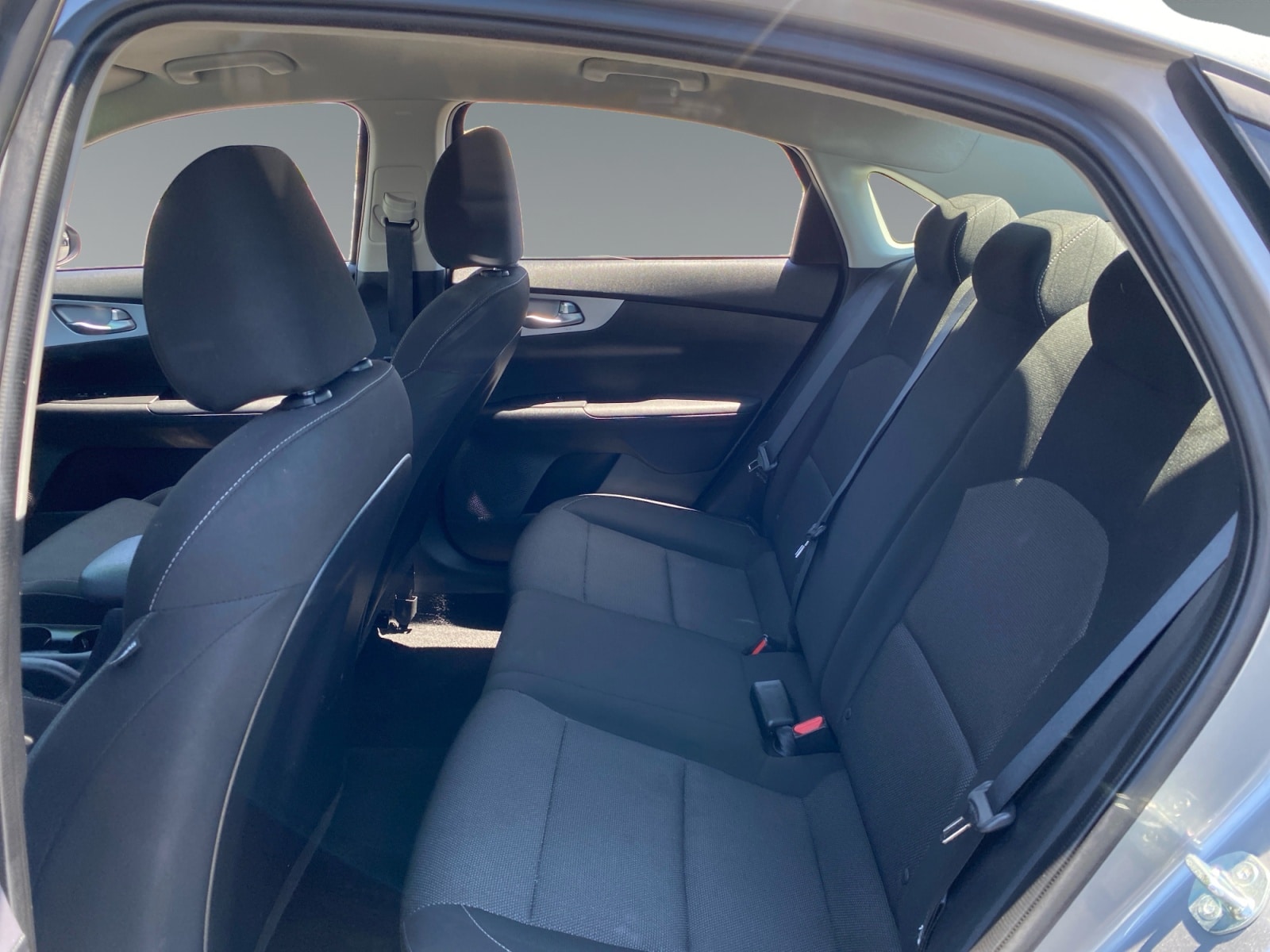 2024 Kia Forte LXS - Photo 13