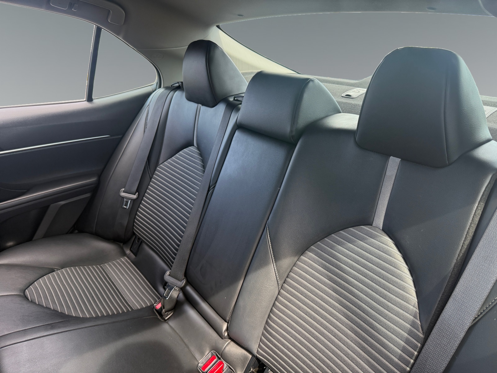 2024 Toyota Camry SE - Photo 13