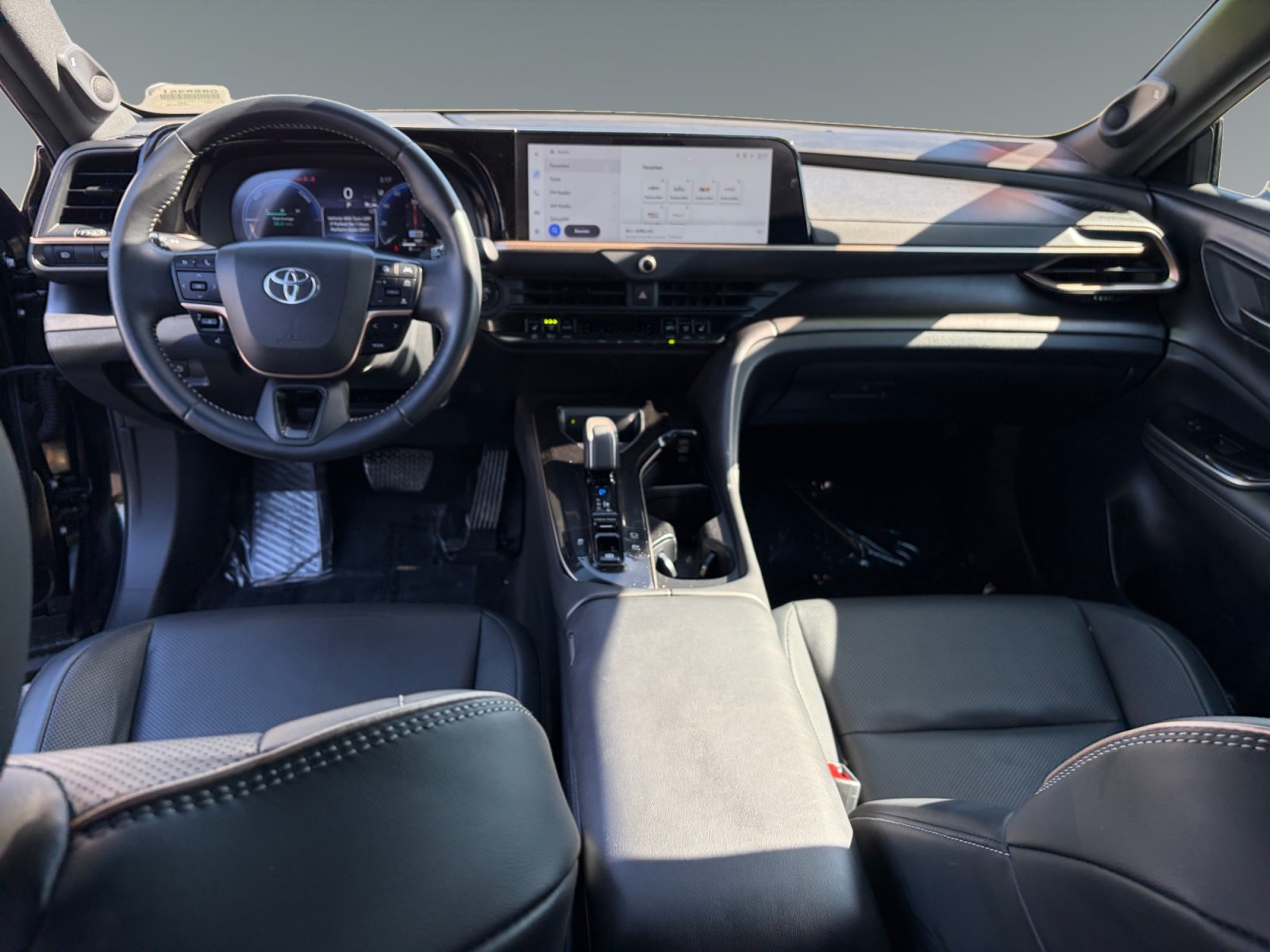 2025 Toyota Crown Nightshade - Photo 10