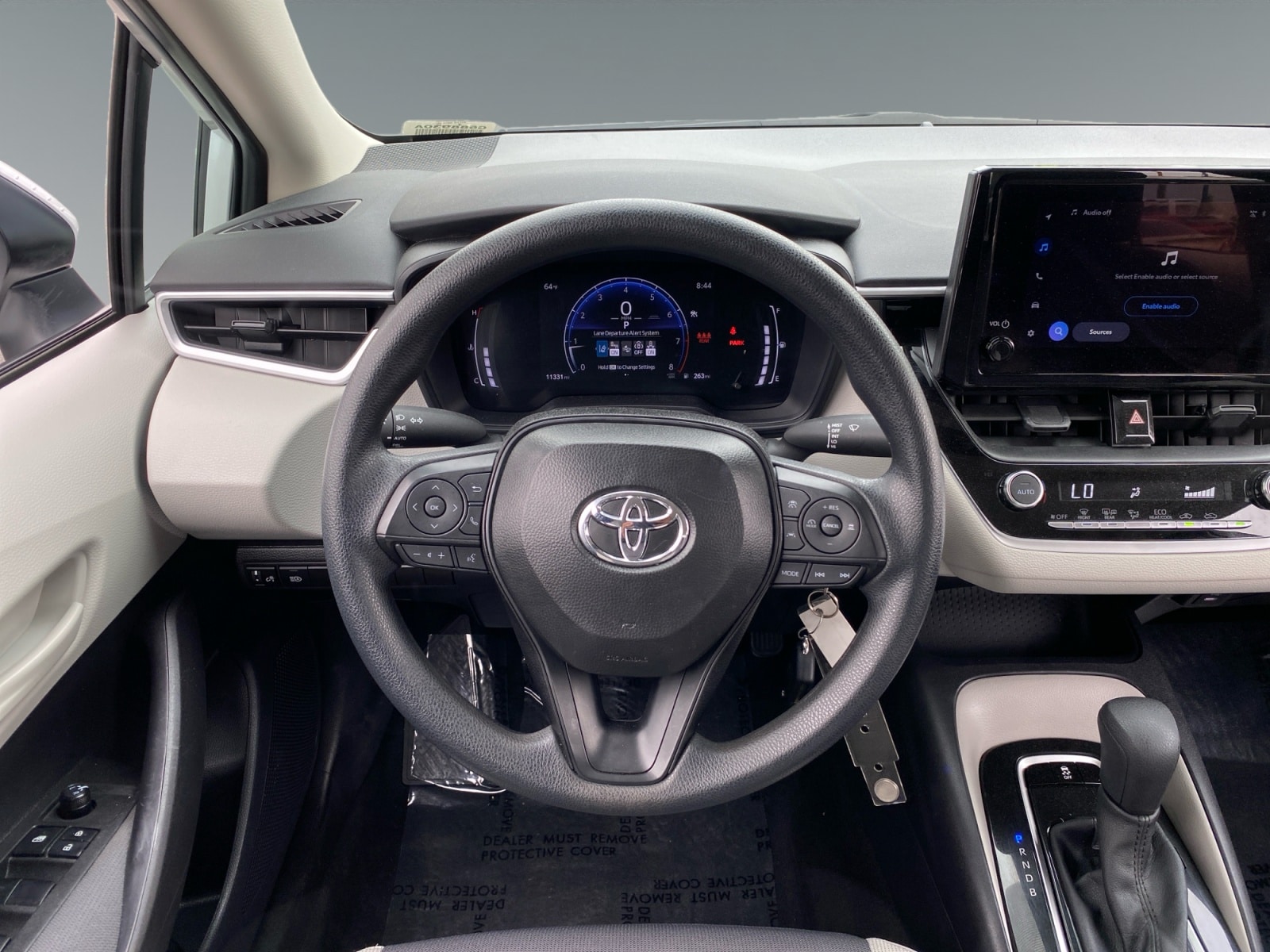 2026 Toyota Corolla LE - Photo 12