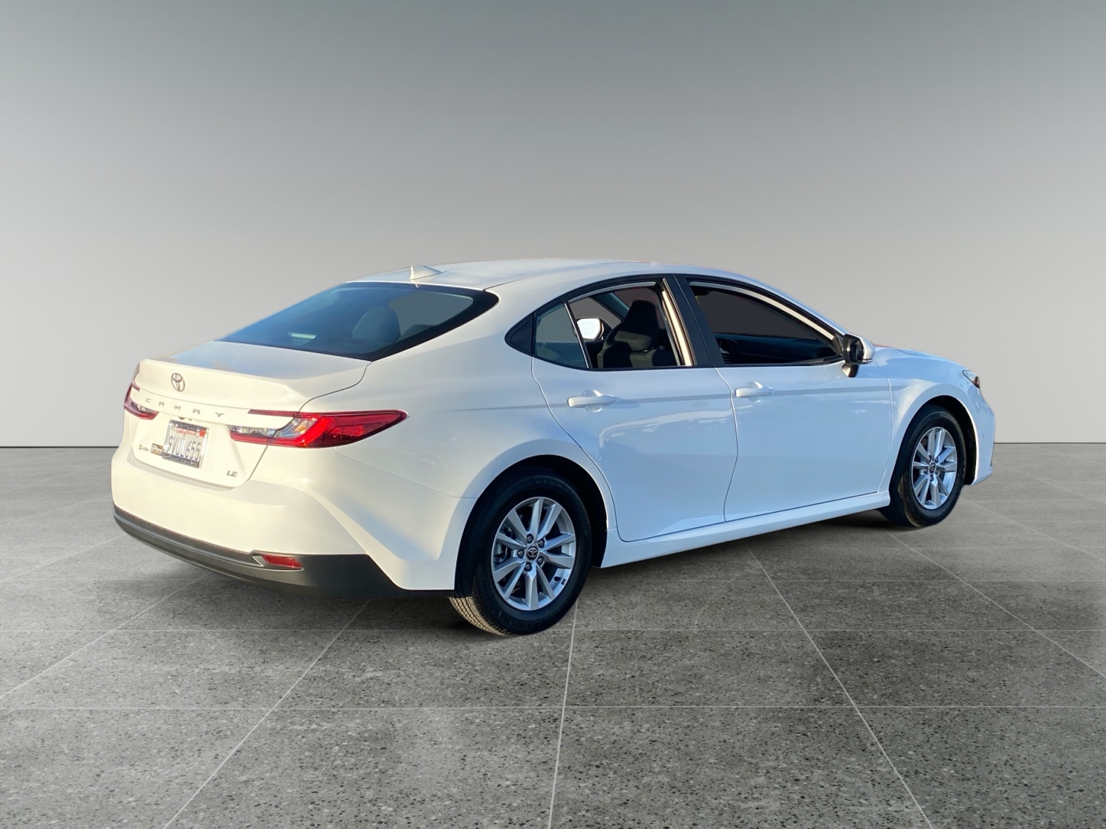 2025 Toyota Camry LE photo 5