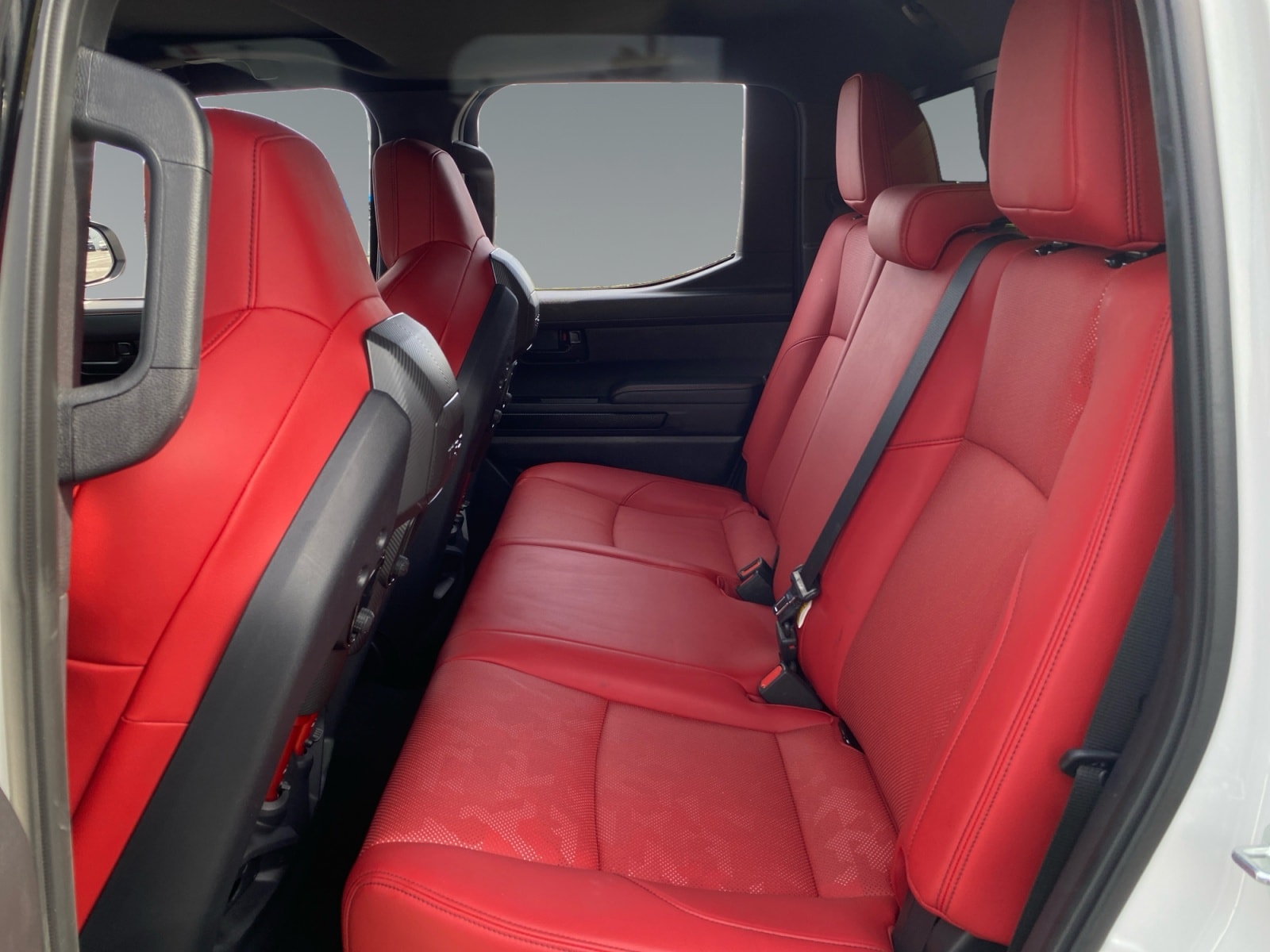 2025 Toyota Tacoma TRD Pro - Photo 13