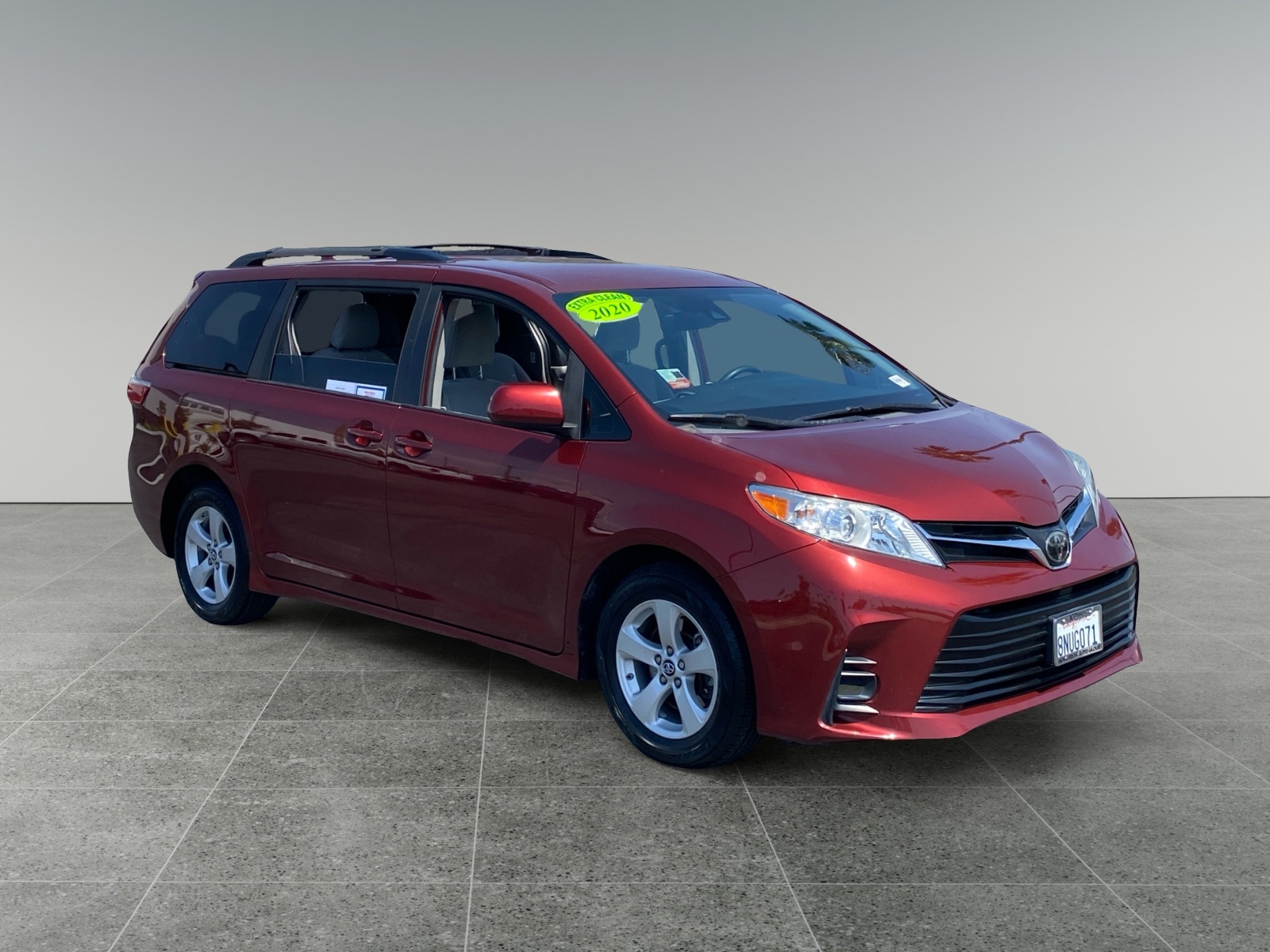 2020 Toyota Sienna LE - Photo 7