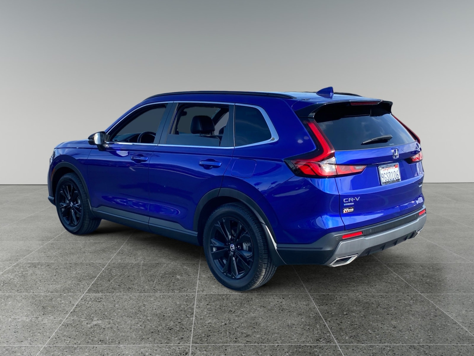 2023 Honda CR-V Hybrid Sport Touring photo 3