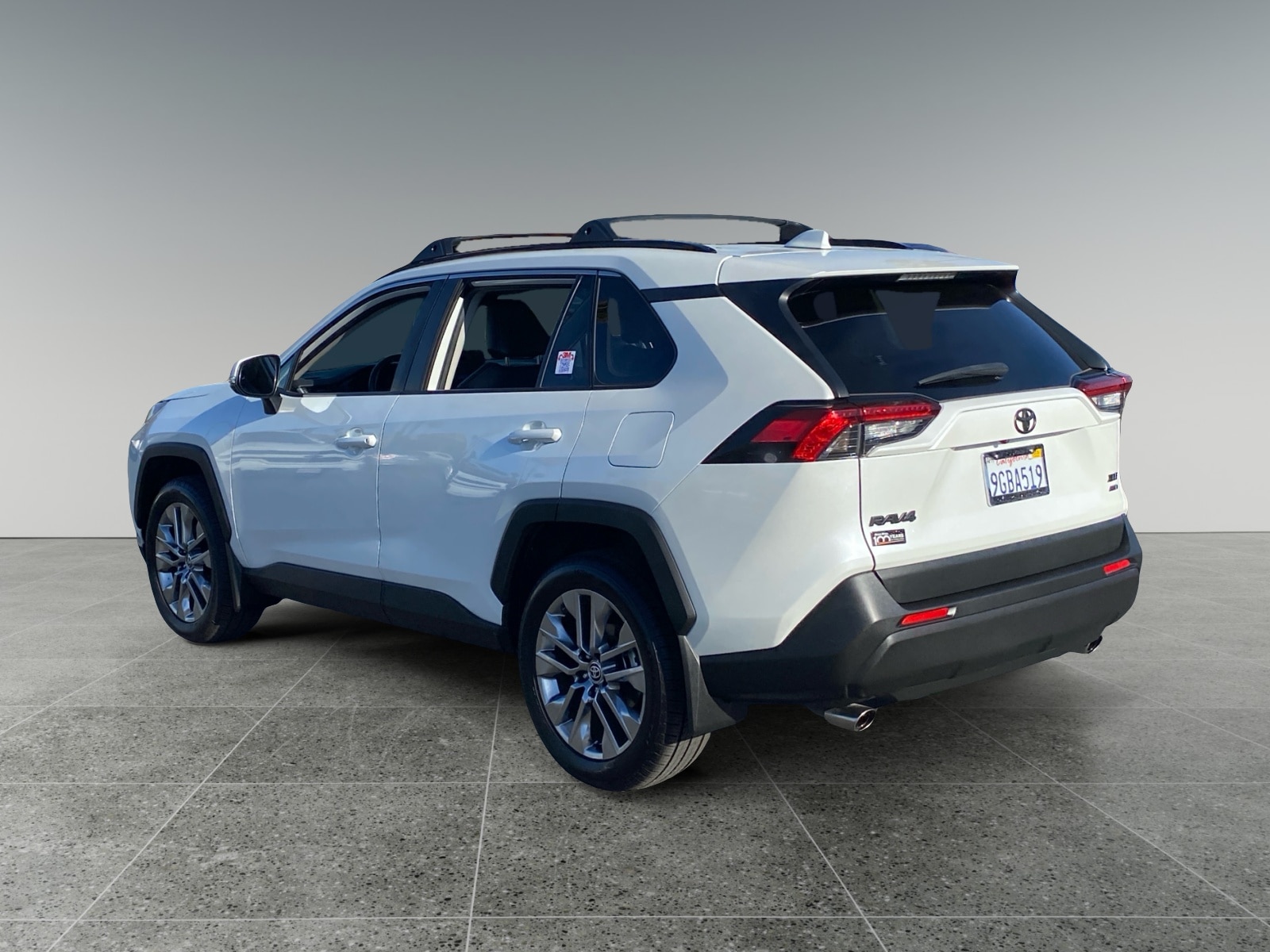 2023 Toyota RAV4 XLE Premium - Photo 3