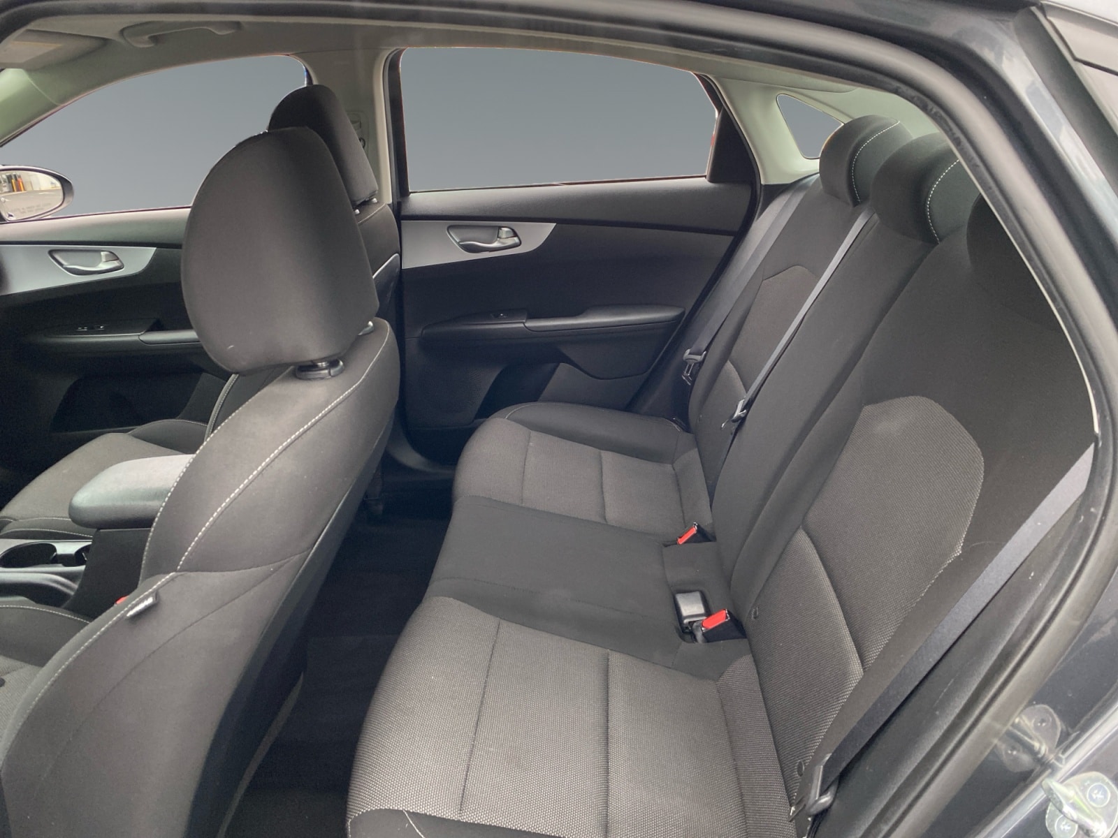 2024 Kia Forte LXS - Photo 13