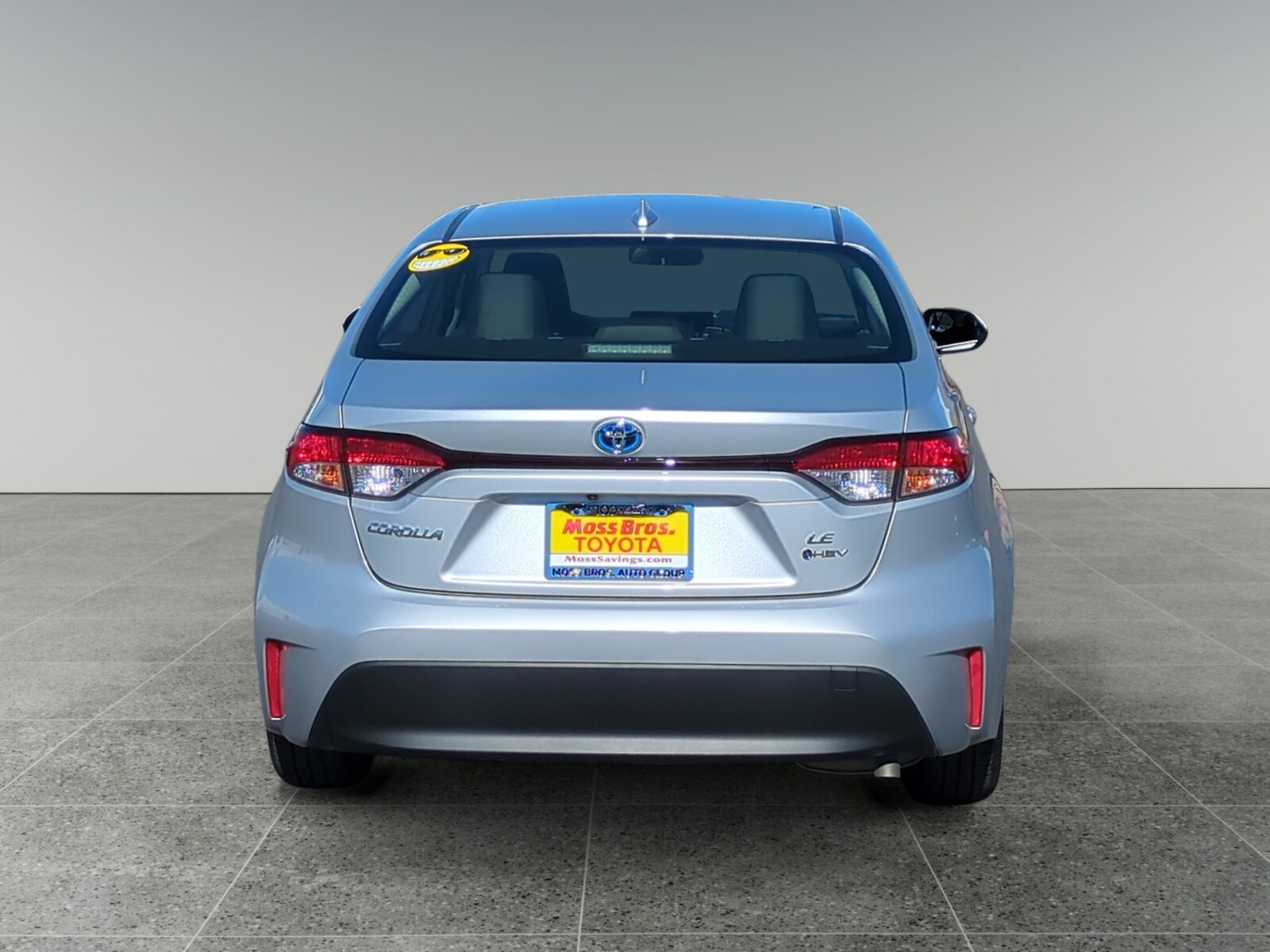 2025 Toyota Corolla Hybrid LE photo 4