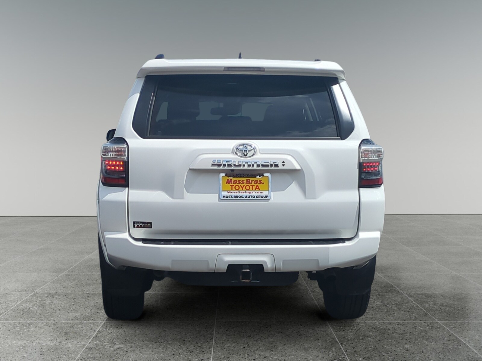 2023 Toyota 4Runner SR5 photo 4