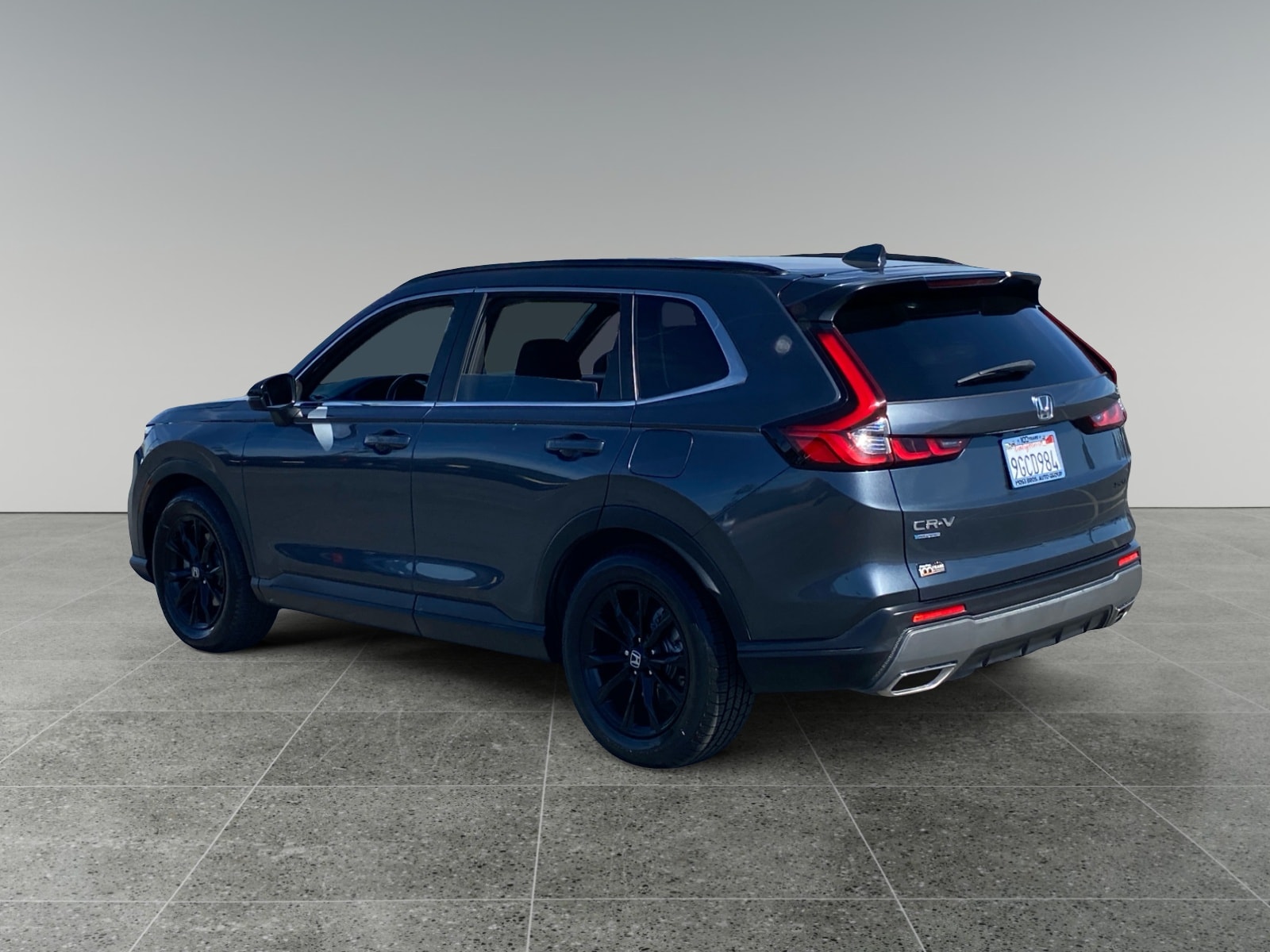 View vehicle photo 3