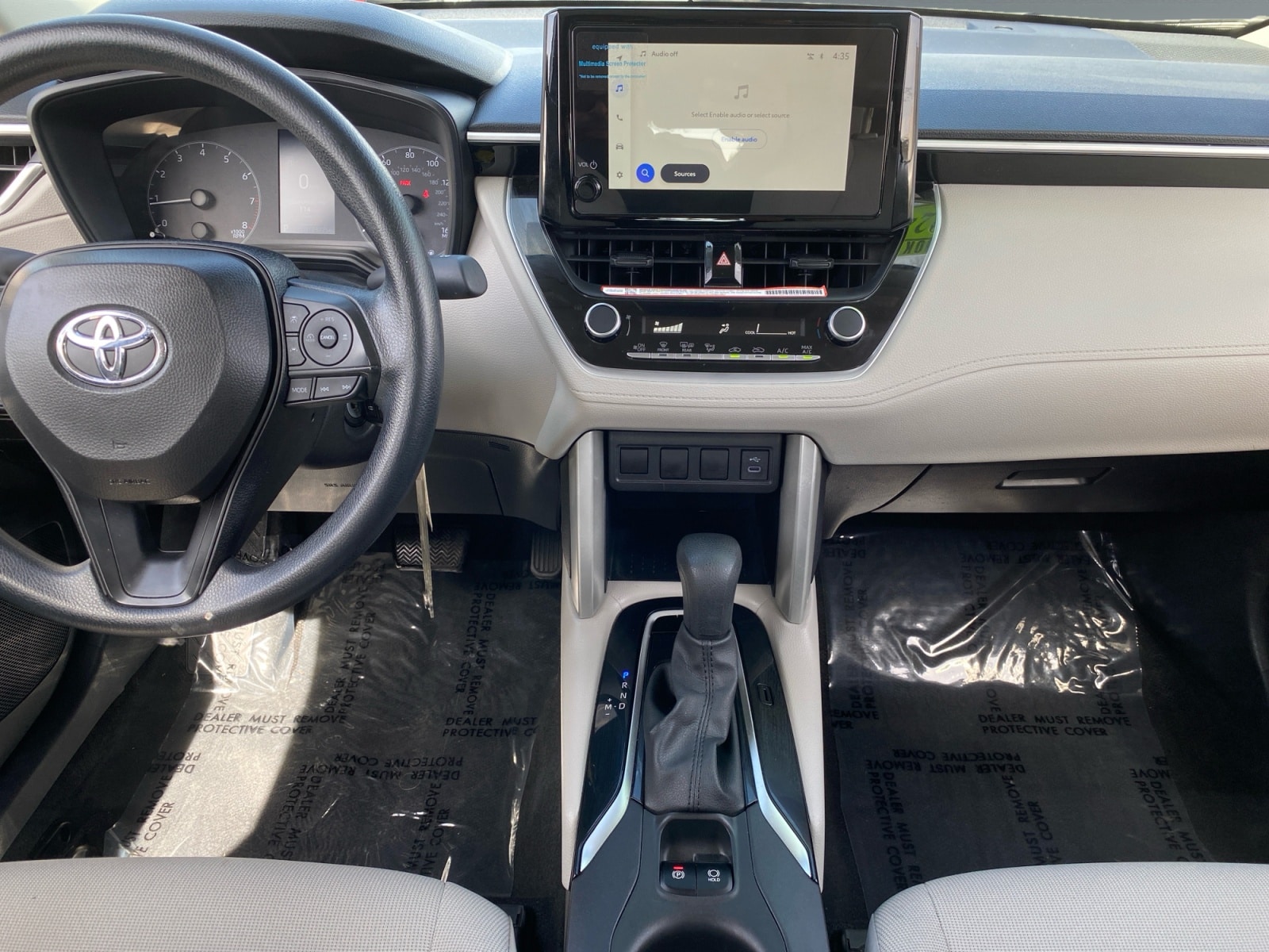 2024 Toyota Corolla Cross L - Photo 11