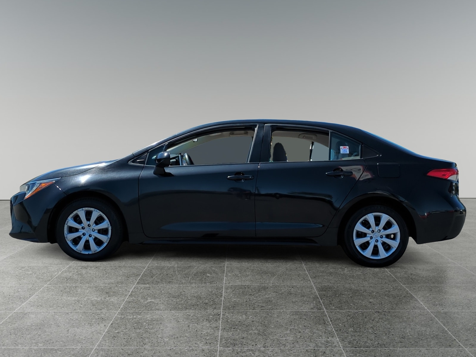 Used 2021 Toyota Corolla LE with VIN 5YFEPMAE6MP262006 for sale in Moreno Valley, CA