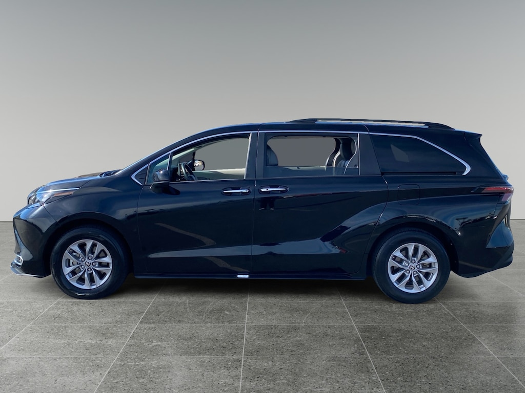 Used 2024 Toyota Sienna XLE Van Passenger Van