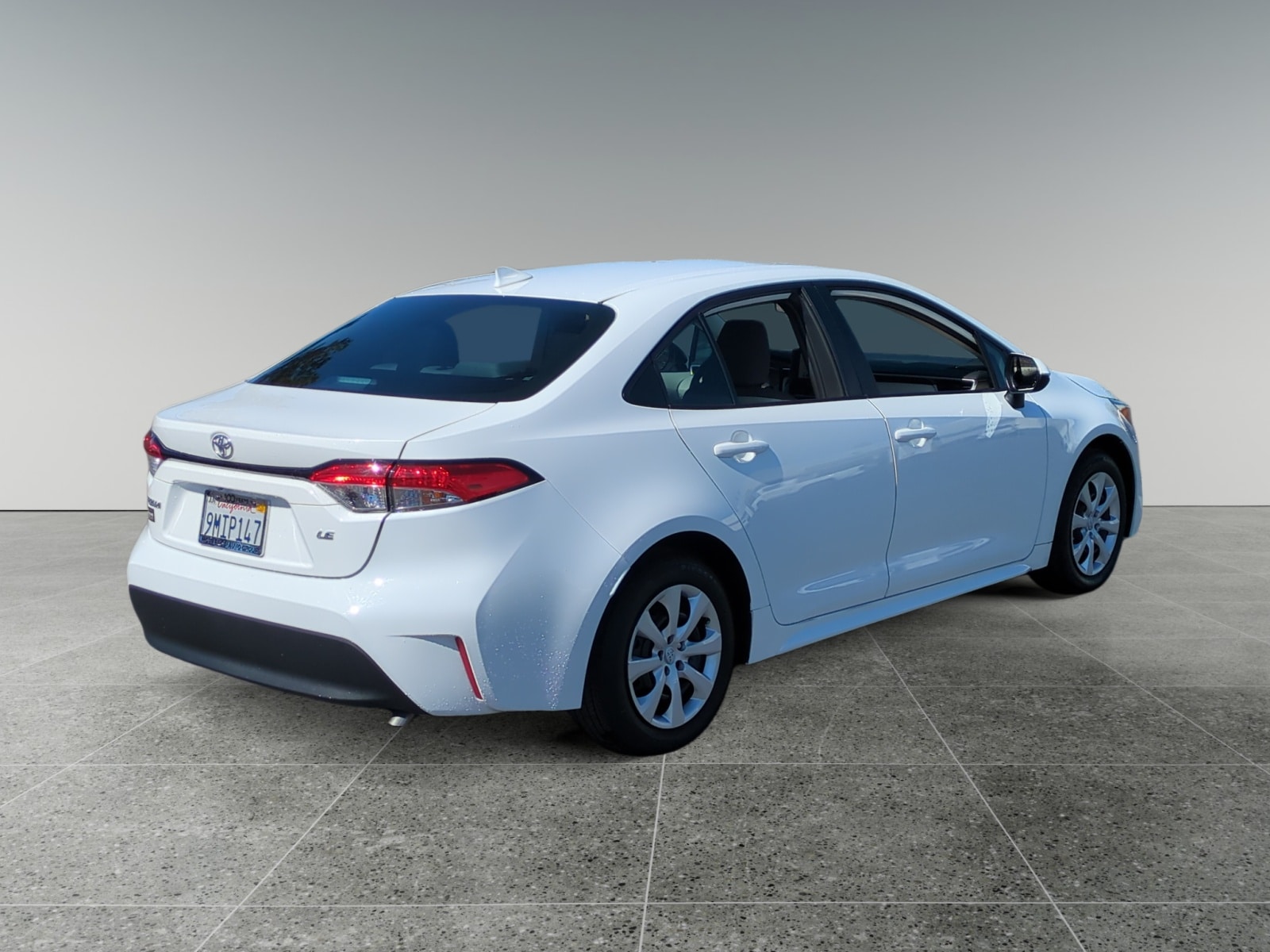 2024 Toyota Corolla LE photo 5