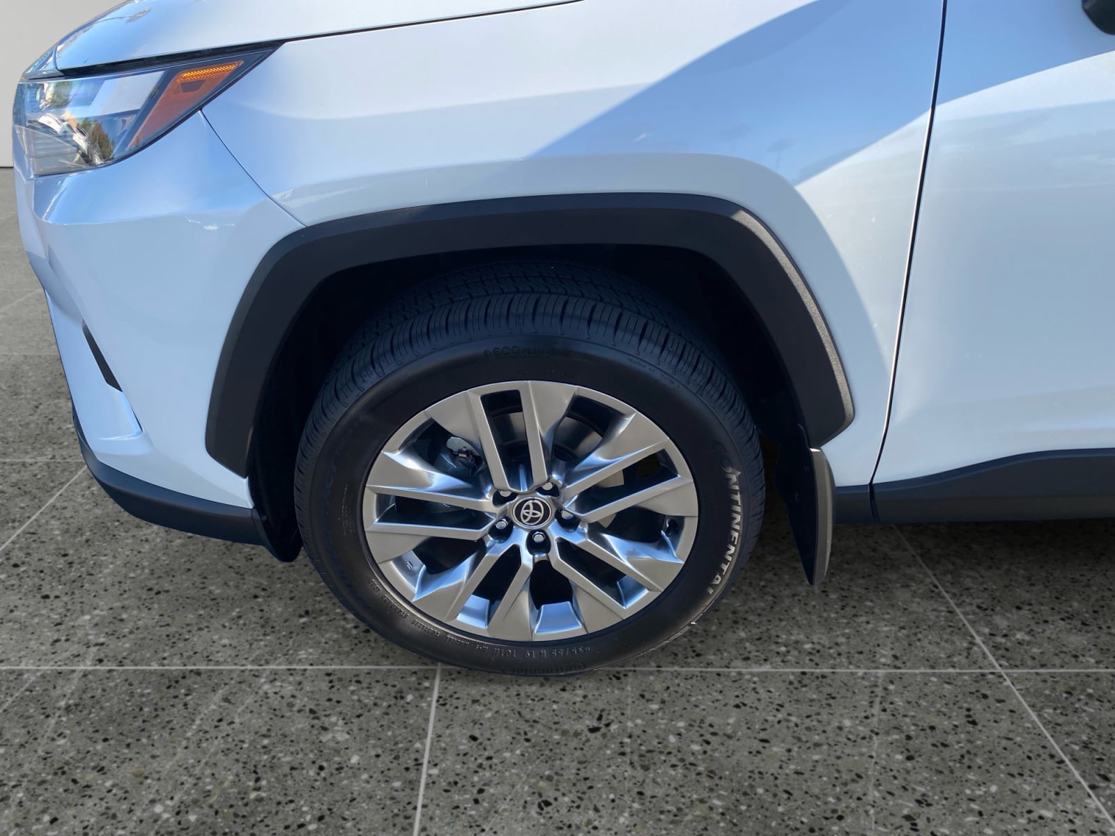 2023 Toyota RAV4 XLE Premium - Photo 14