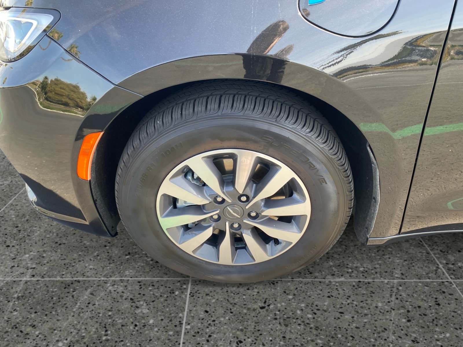 2024 Chrysler Pacifica PHEV Select - Photo 14