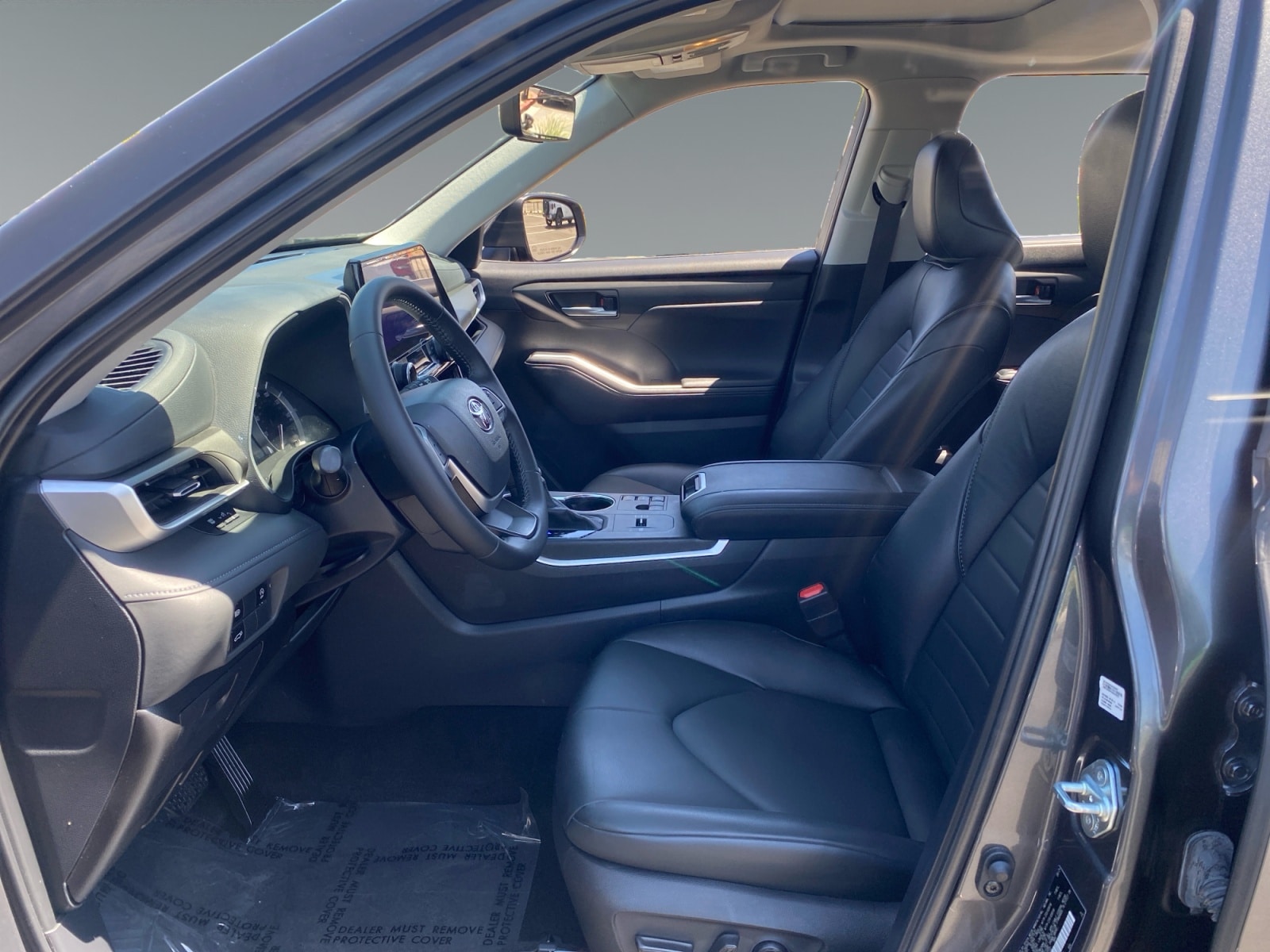2024 Toyota Highlander XLE - Photo 9