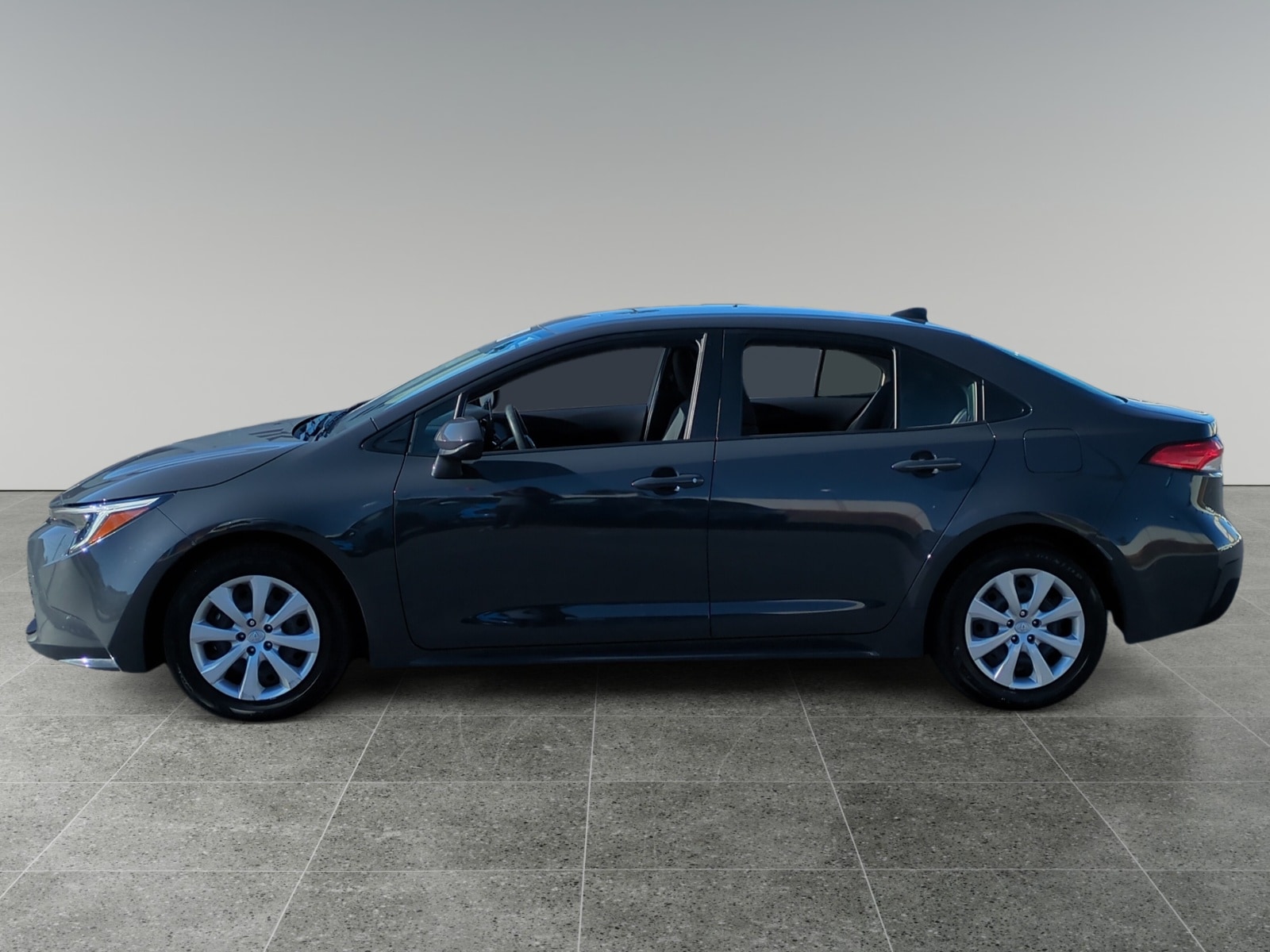 Certified 2025 Toyota Corolla LE with VIN JTDBCMFE4S3085906 for sale in Kansas City