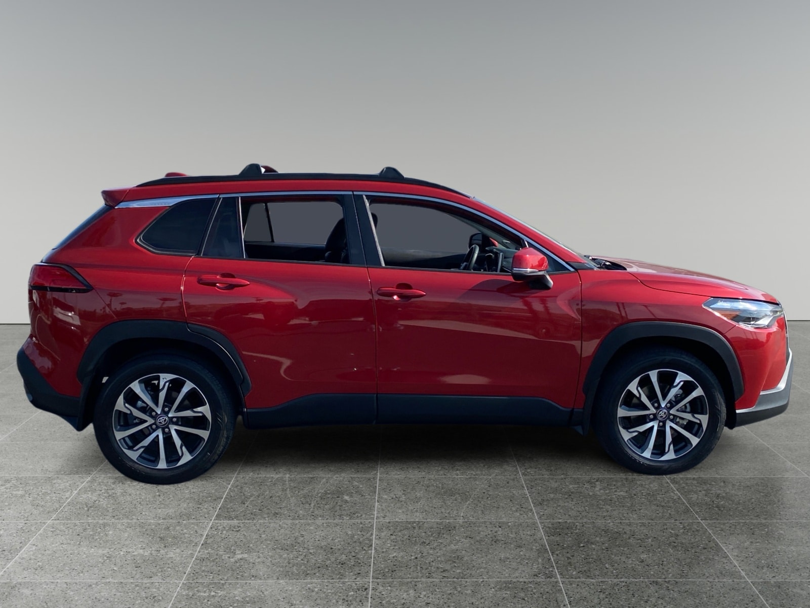 2024 Toyota Corolla Cross XLE photo 6