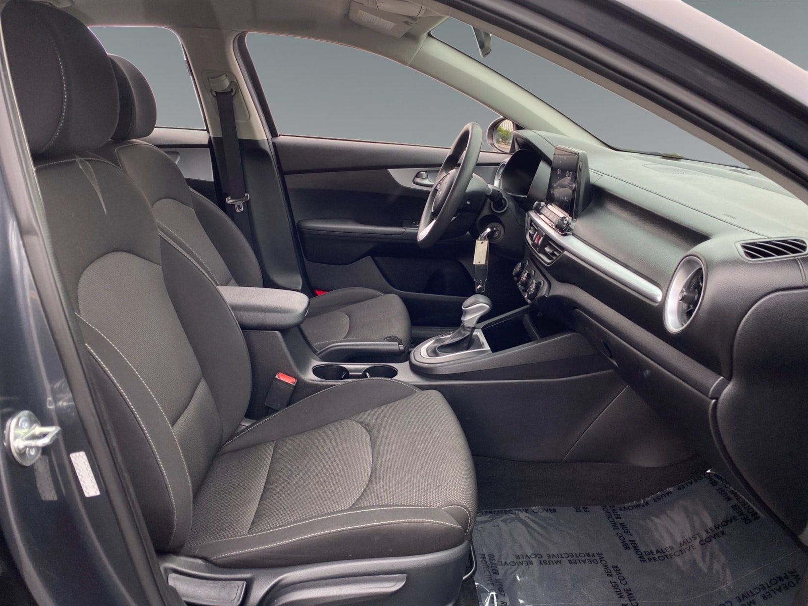 2024 Kia Forte LXS - Photo 15