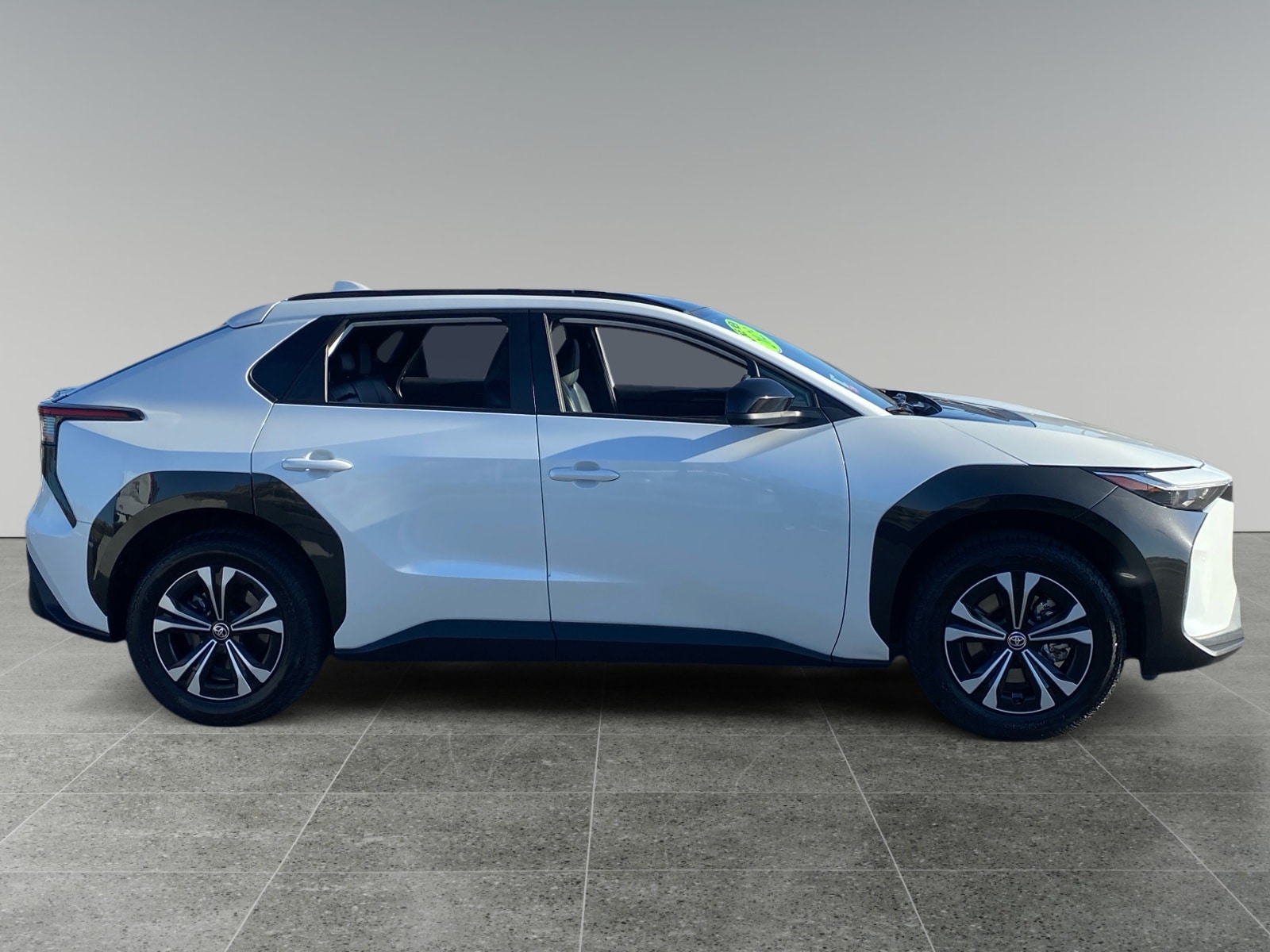 2023 Toyota bZ4X XLE - Photo 6