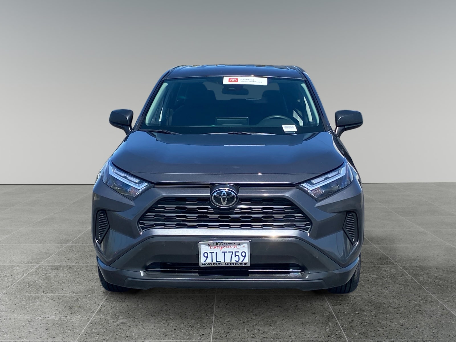 2025 Toyota RAV4 LE - Photo 8