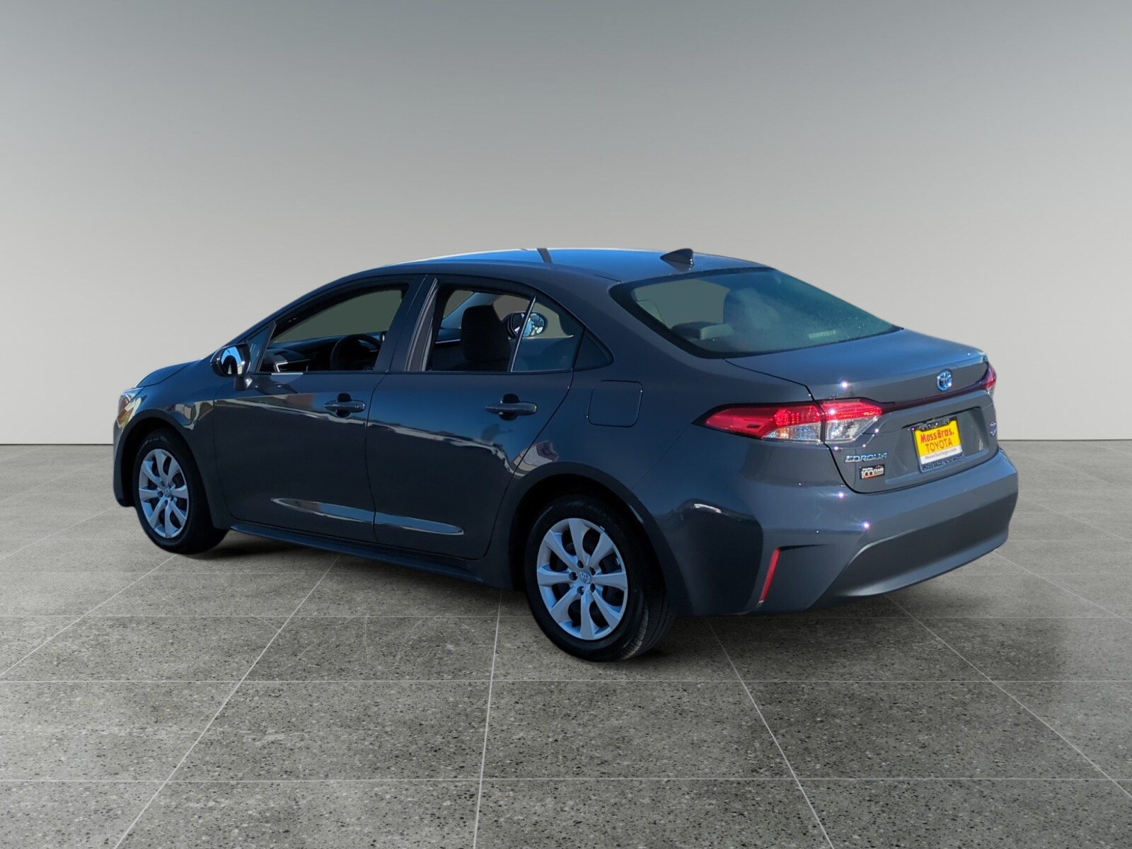 2025 Toyota Corolla Hybrid LE photo 3