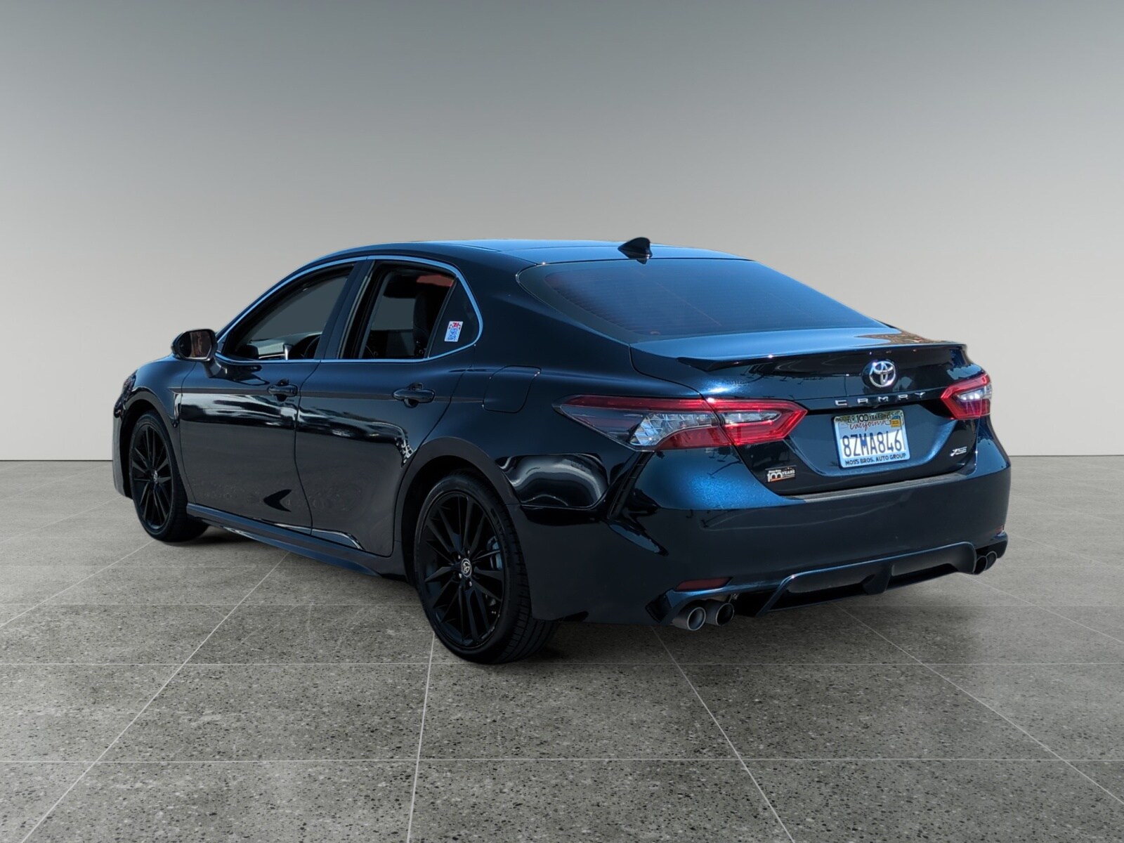 2021 Toyota Camry XSE photo 3