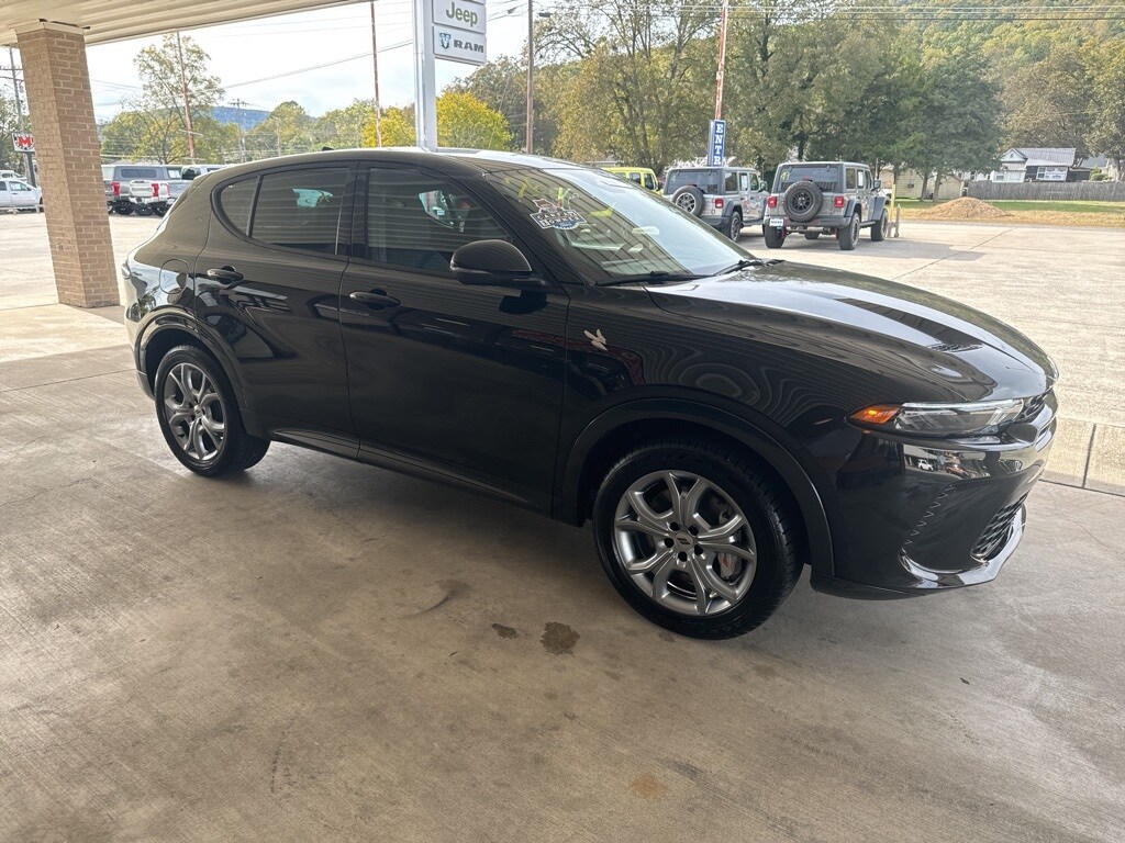 2024 Dodge Hornet R/T photo 3