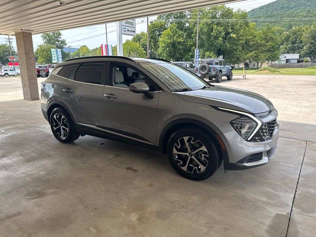 Used 2025 Kia Sportage EX SUV