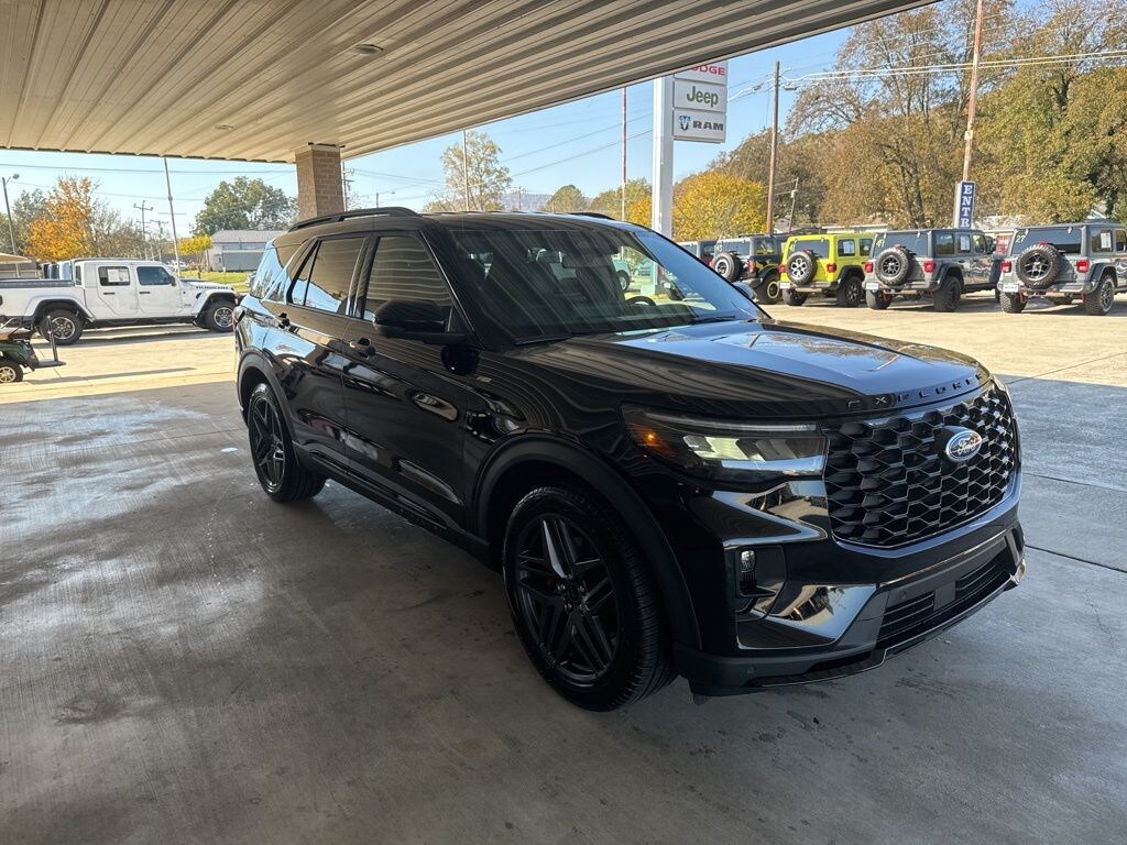 New 2026 Ford Explorer ST-Line SUV