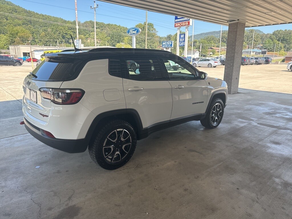 Used 2024 Jeep Compass Trailhawk SUV