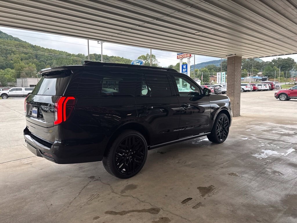 New 2027 Ford Expedition Platinum SUV