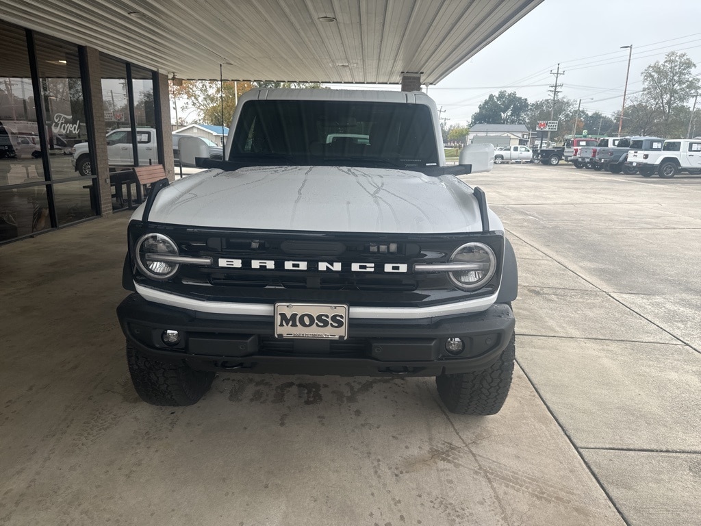 New 2025 Ford Bronco Outer Banks SUV