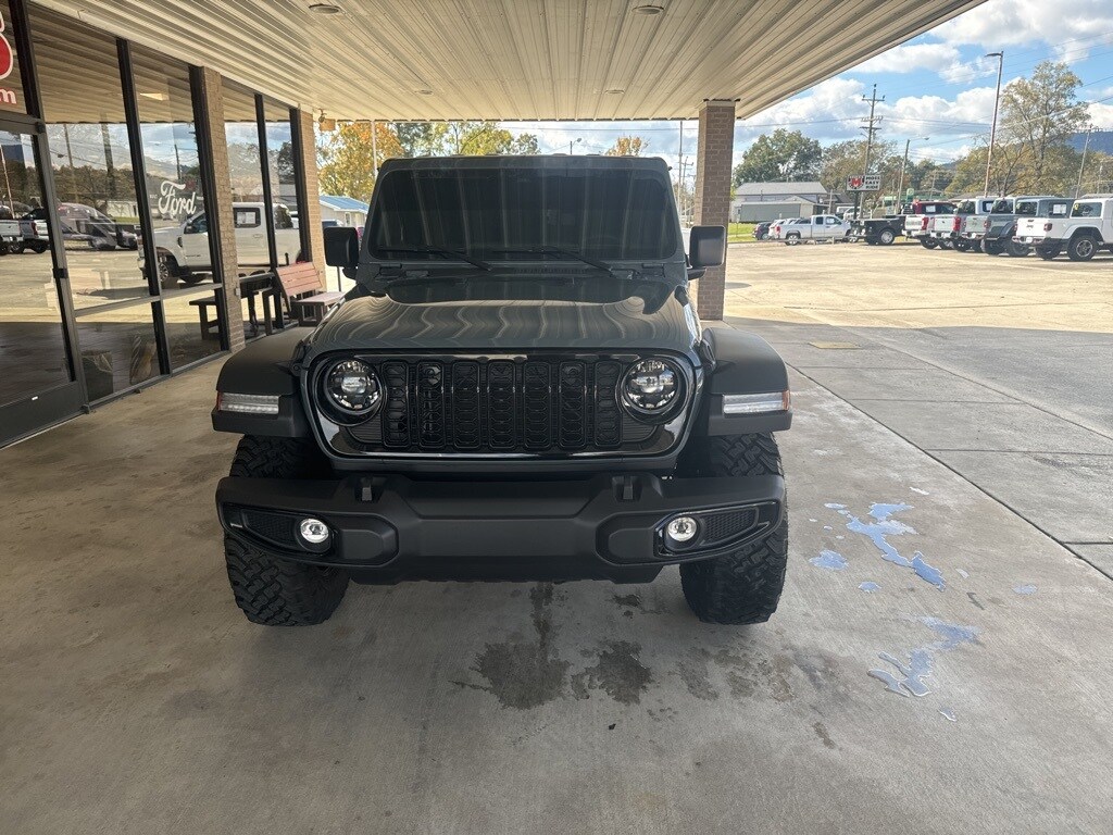 Used 2025 Jeep Wrangler Willys SUV