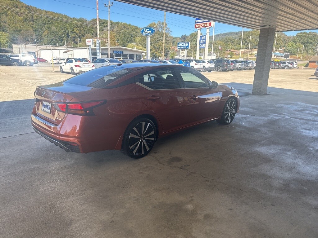 Used 2022 Nissan Altima 2.0 SR Sedan