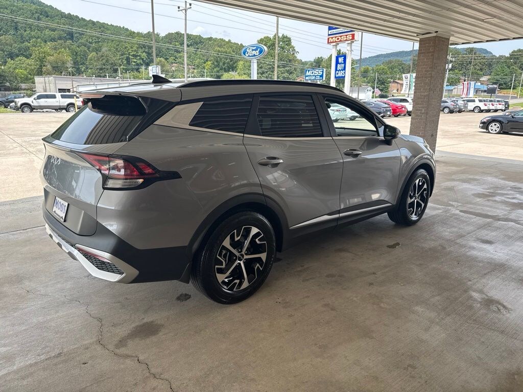Used 2025 Kia Sportage EX SUV