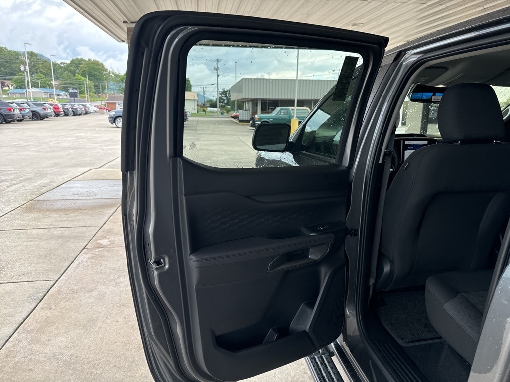 2025 Ford Ranger XLT - Photo 17