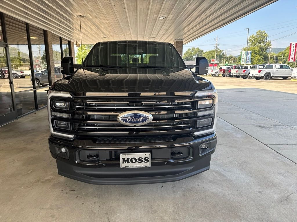 New 2026 Ford F-350SD Platinum Truck Crew Cab